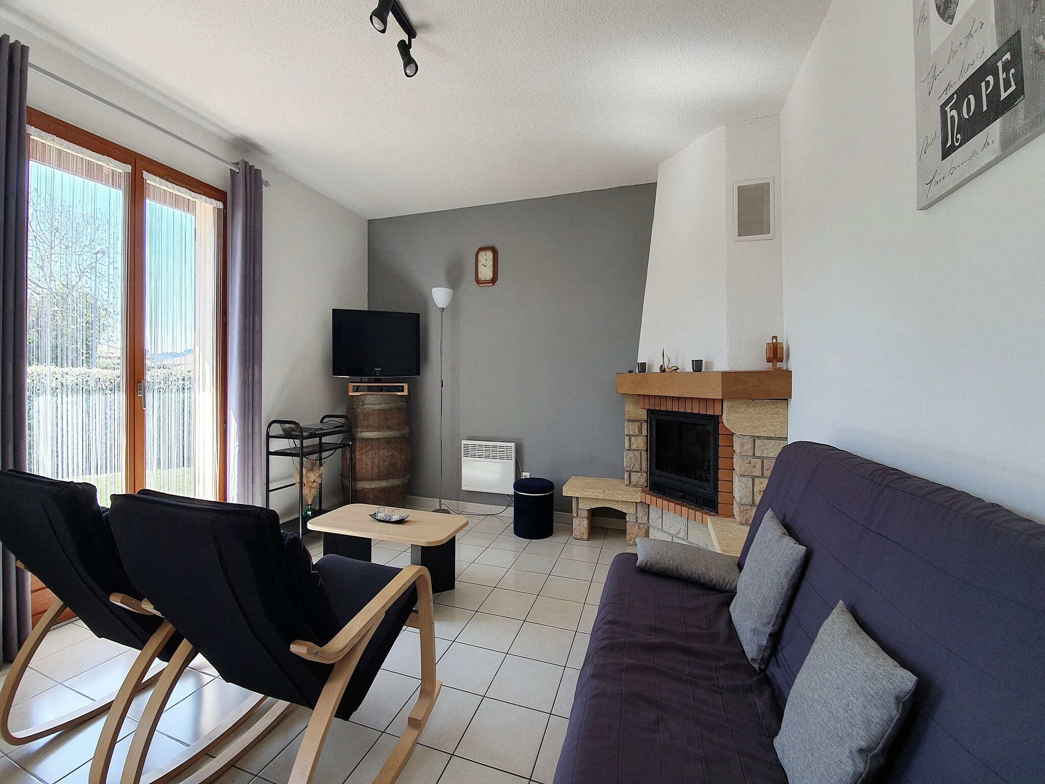   MAISON MONFORT