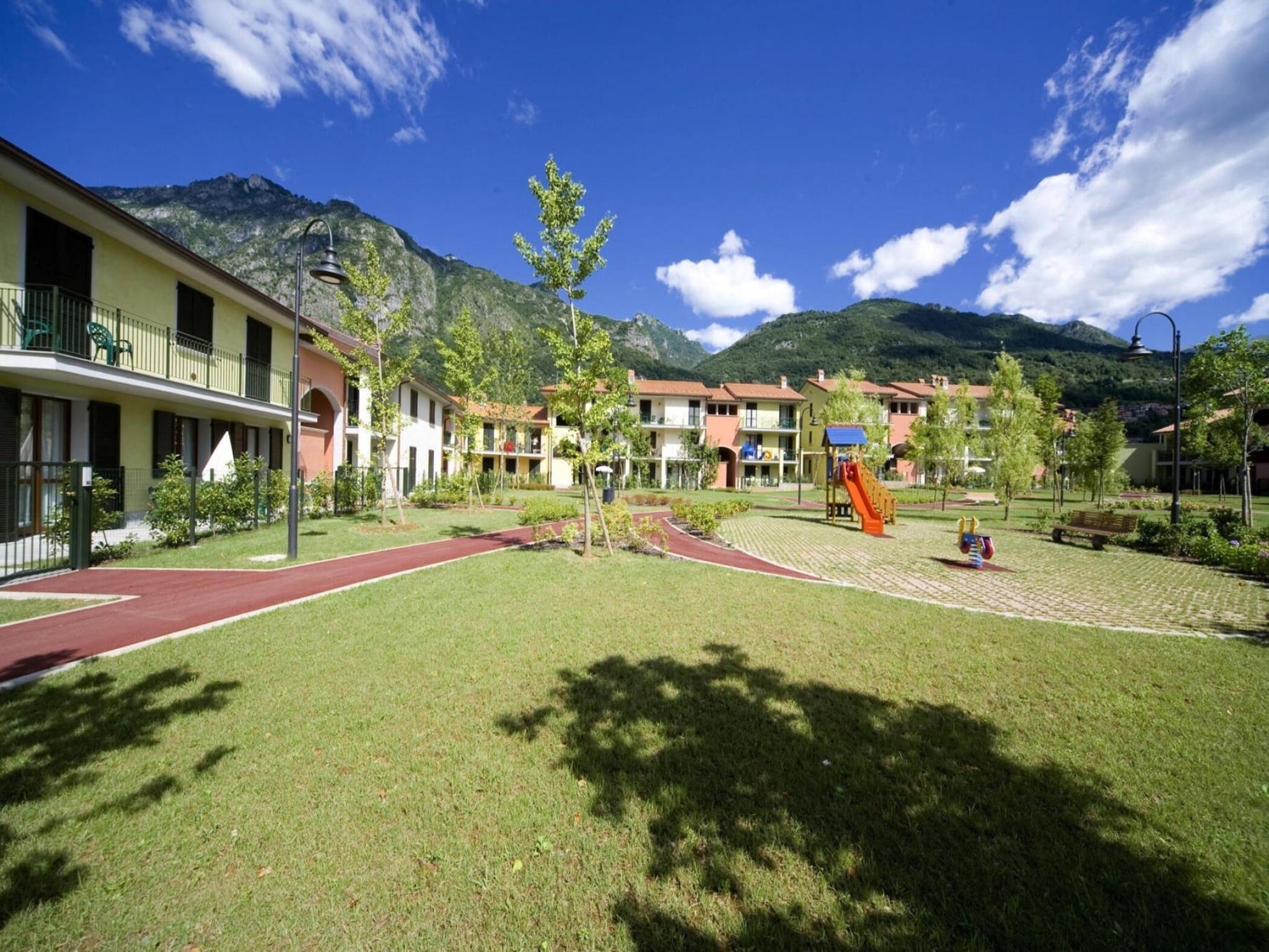 Apartment Residence Porto Letizia Porlezza - Village triloca