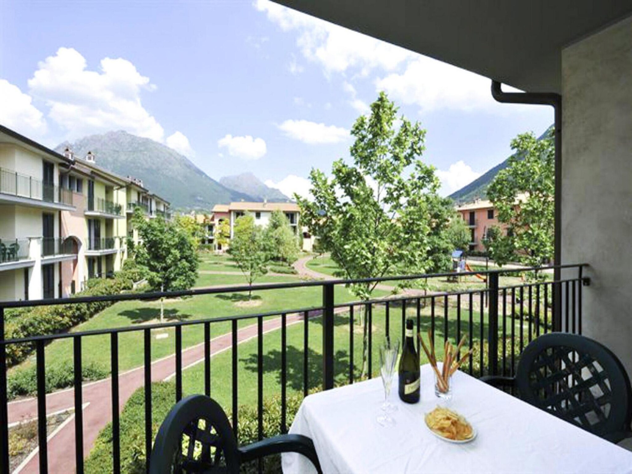 Ferienwohnung Residence Porto Letizia Porlezza - Village bilocal