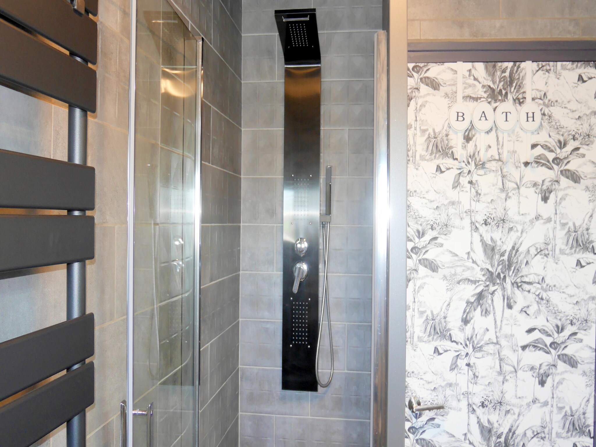   Ferienhaus mit Jacuzzi in Guisseny