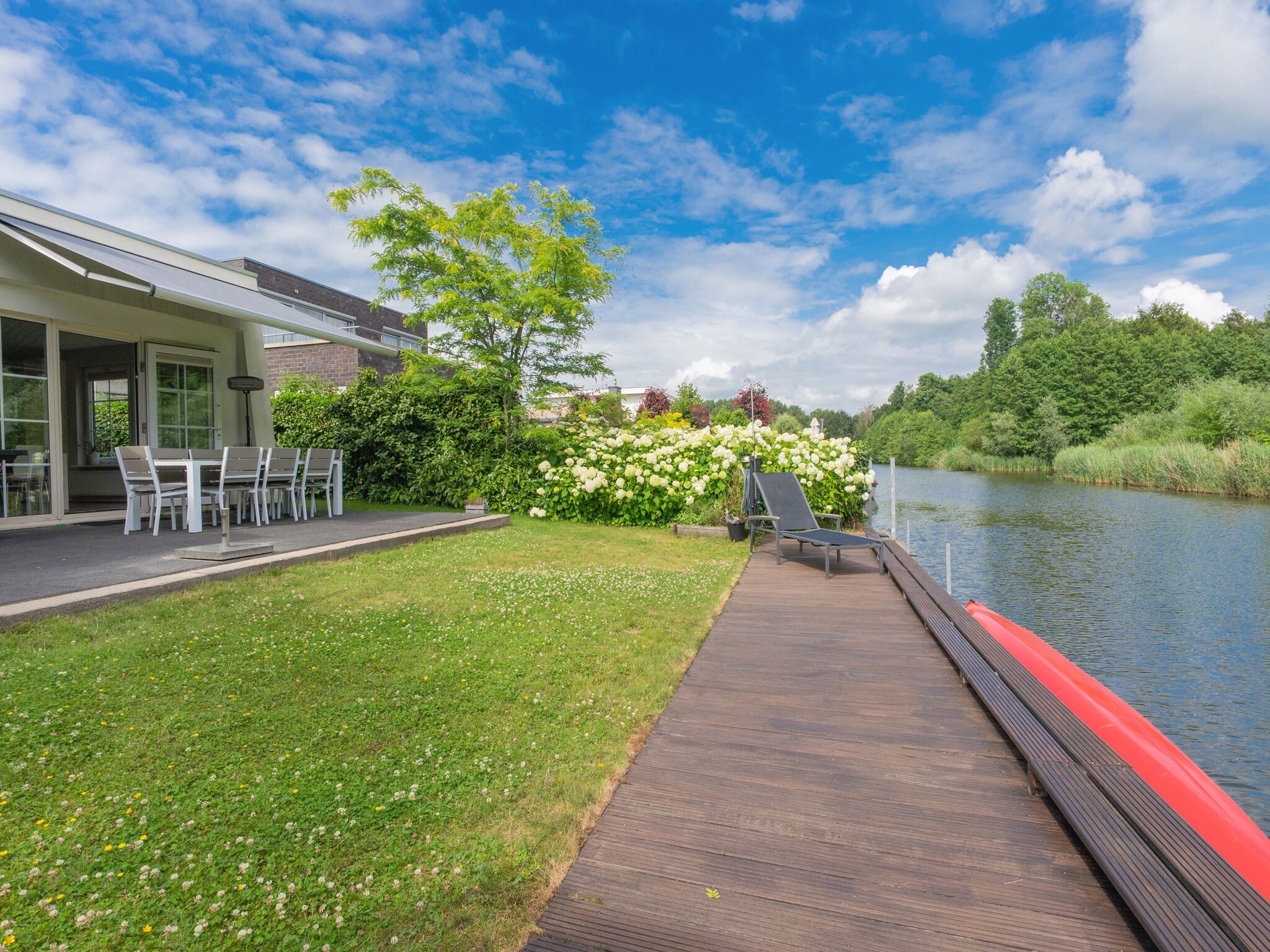   Luxe vakantievilla Harderwijk 221 met bubbelbad en