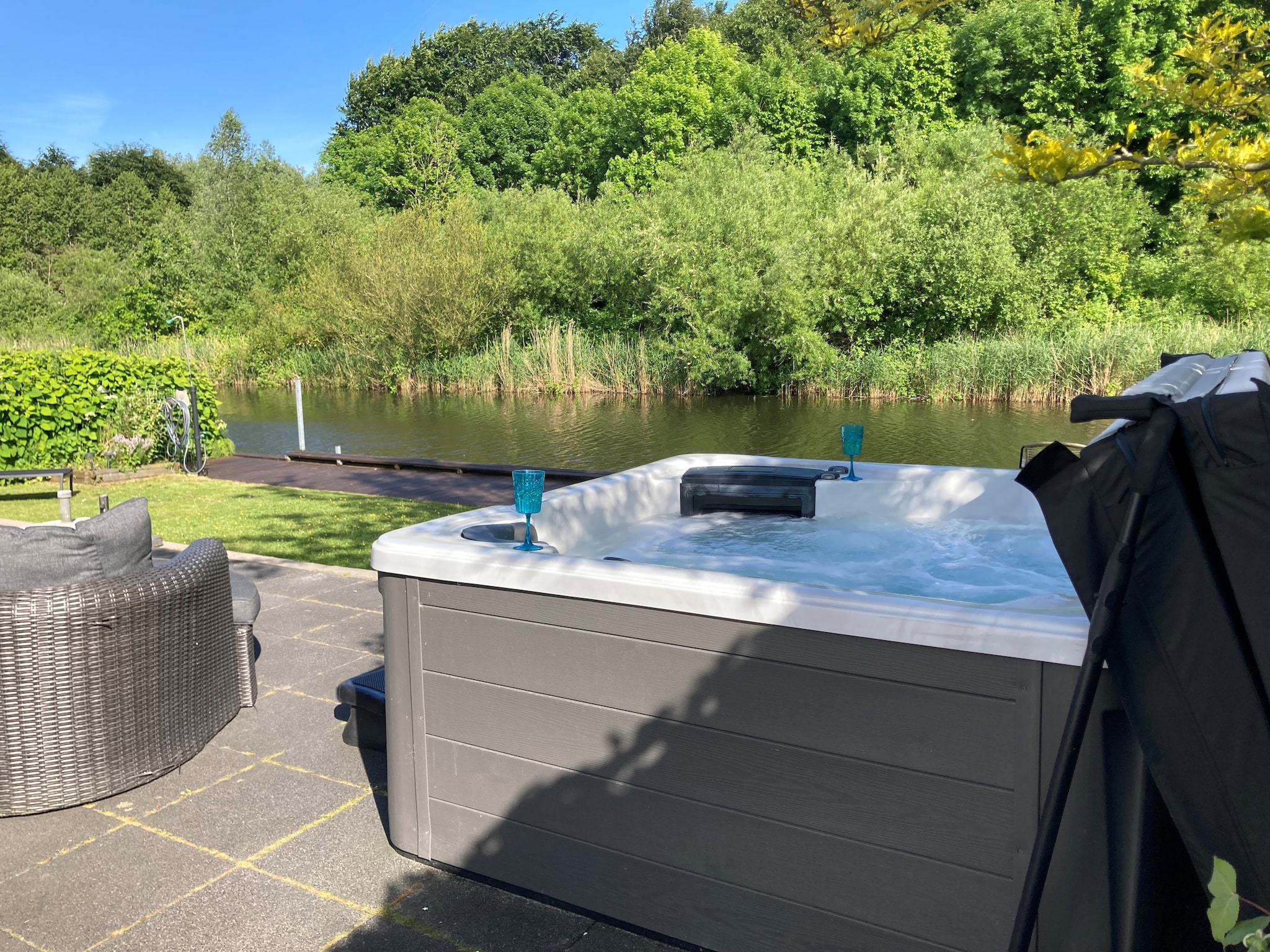  Luxe vakantievilla Harderwijk 221 met bubbelbad en