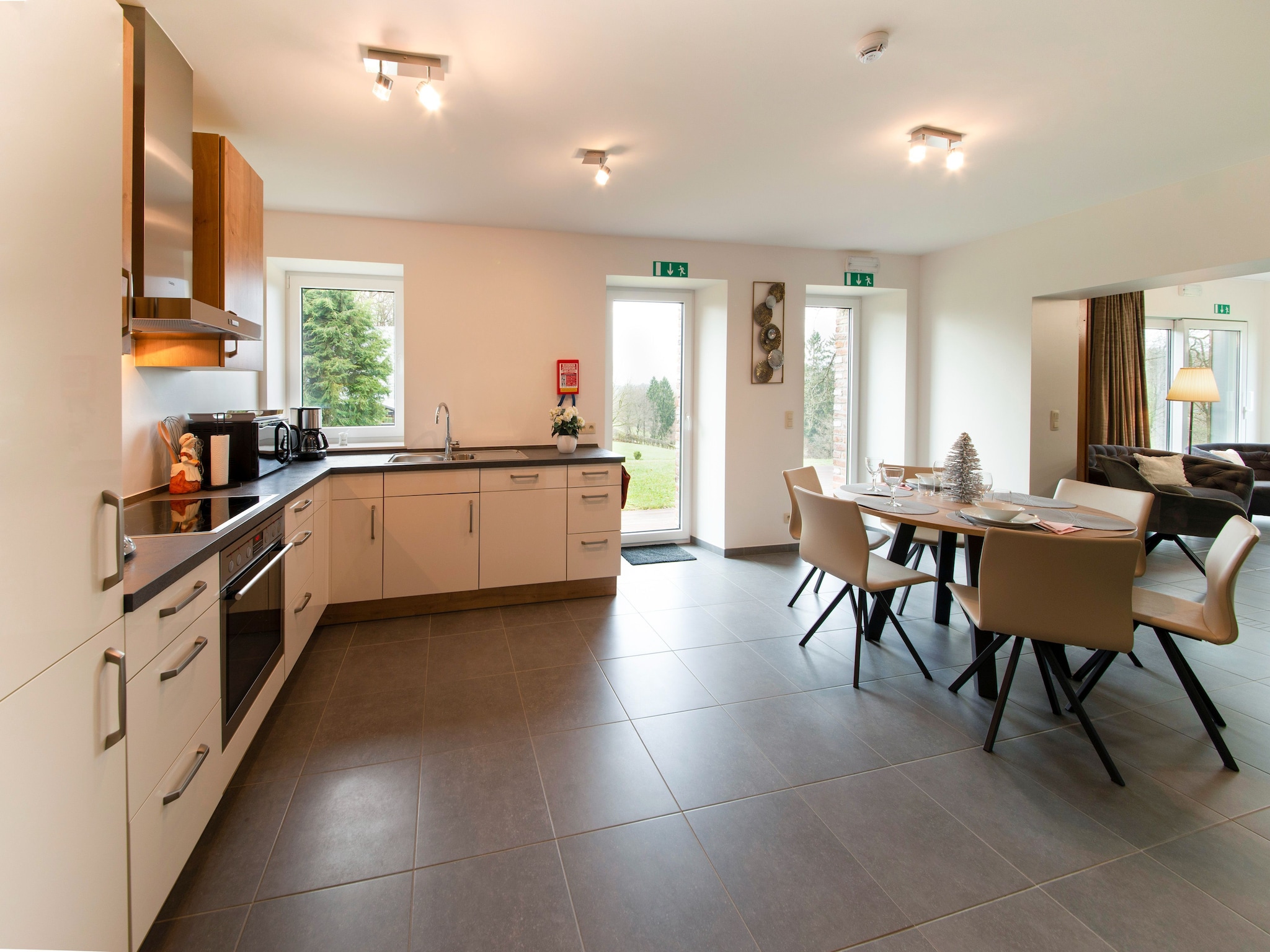   Superbe maison de vacances pour 15 adultes situ&#2