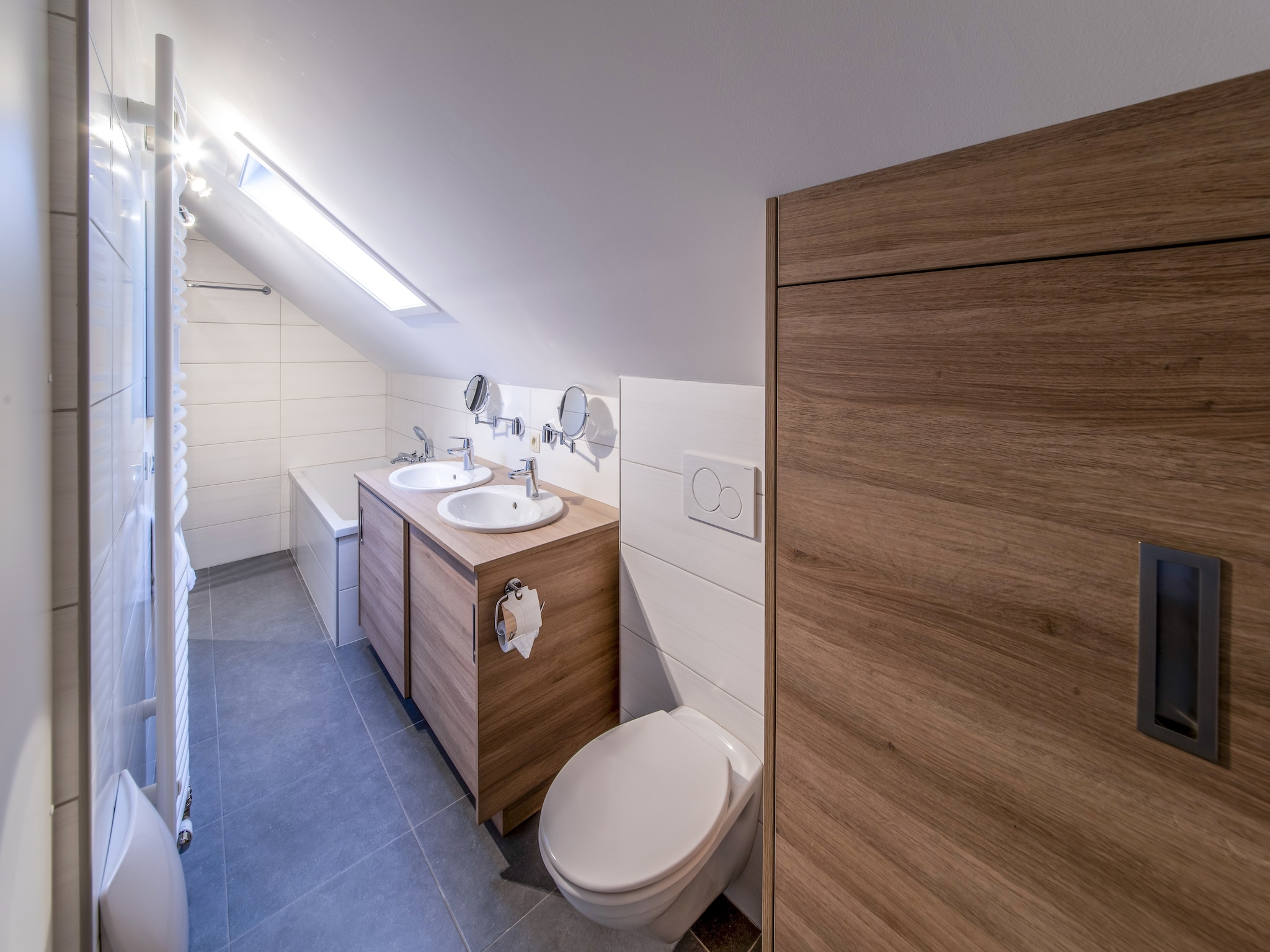   Superbe maison de vacances pour 15 adultes situ&#2