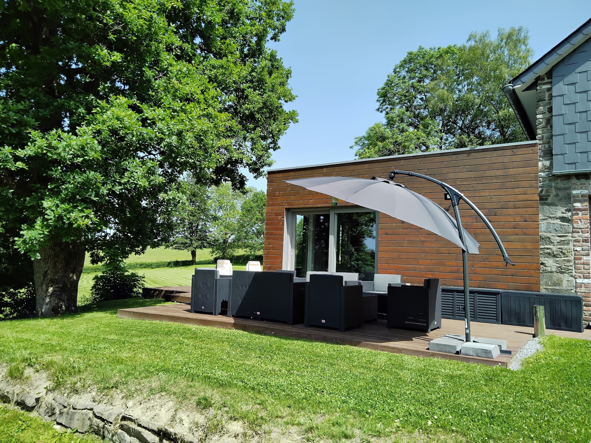   Superbe maison de vacances pour 15 adultes situ&#2