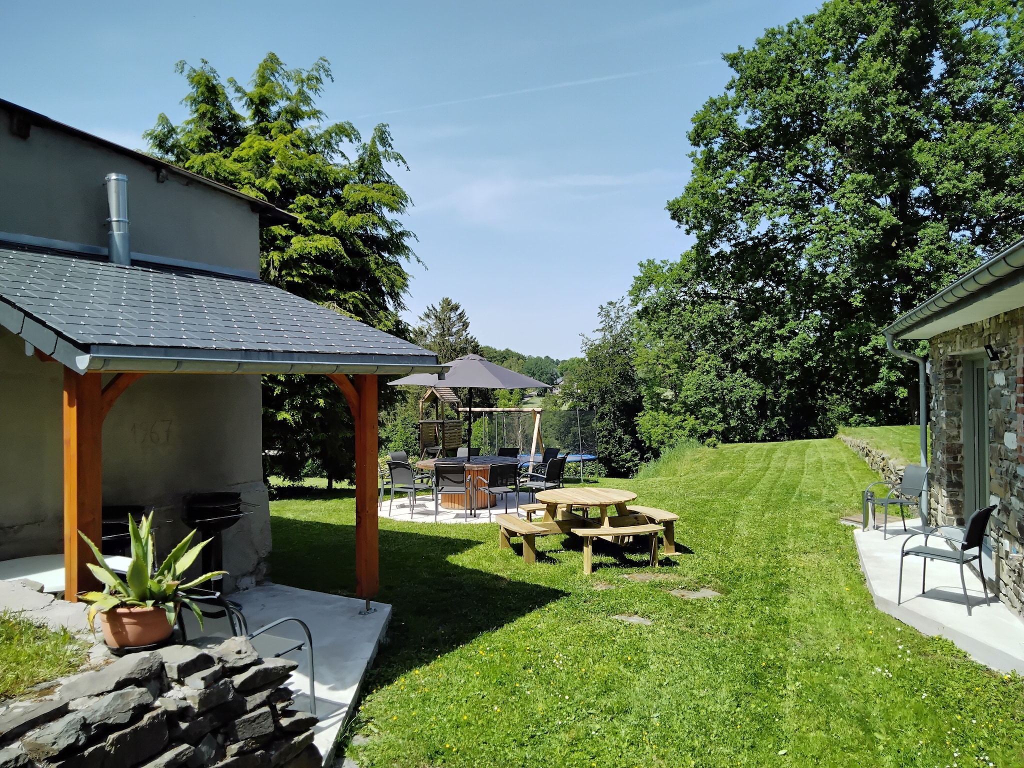   Superbe maison de vacances pour 15 adultes situ&#2