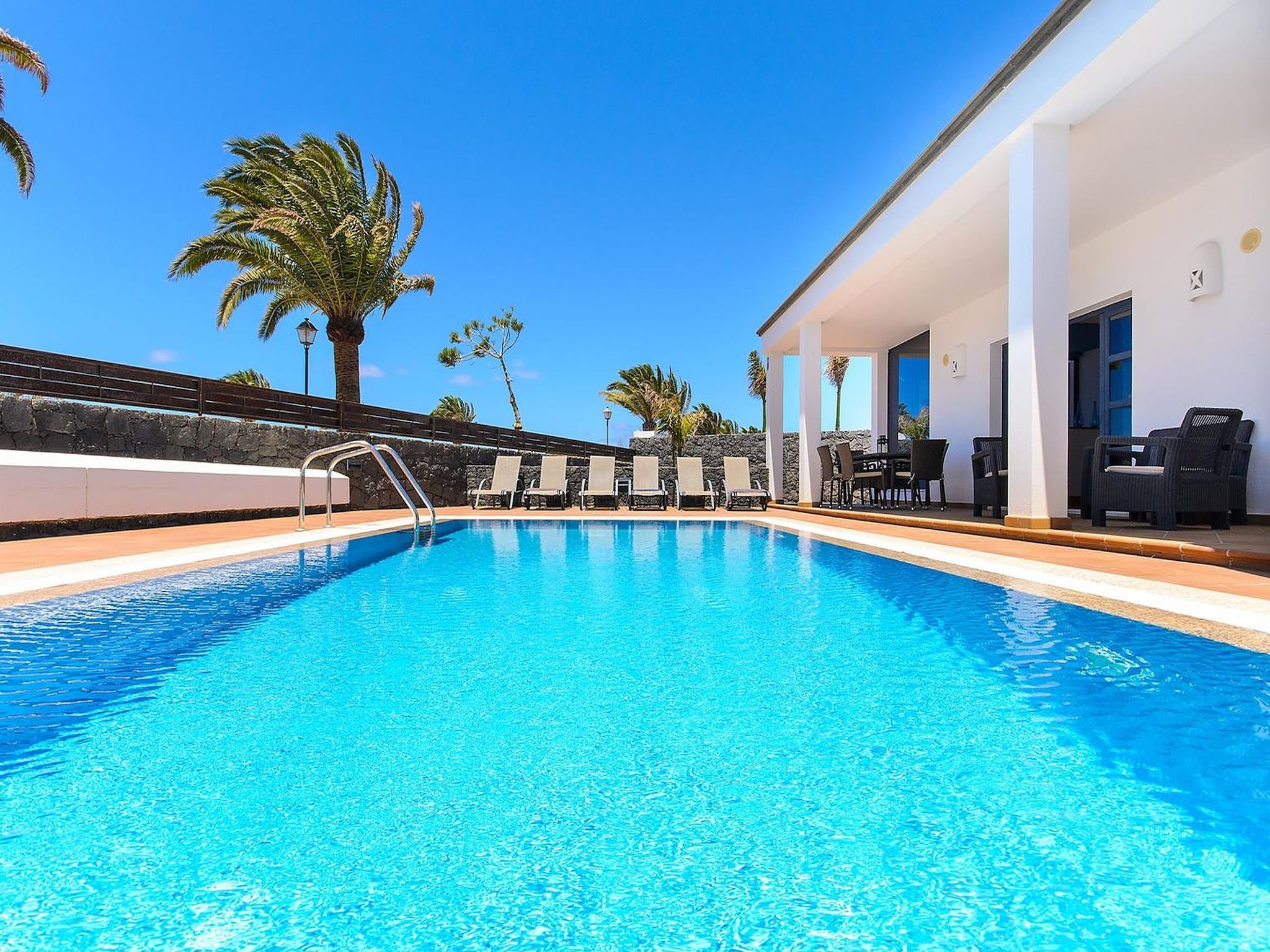   Villa B