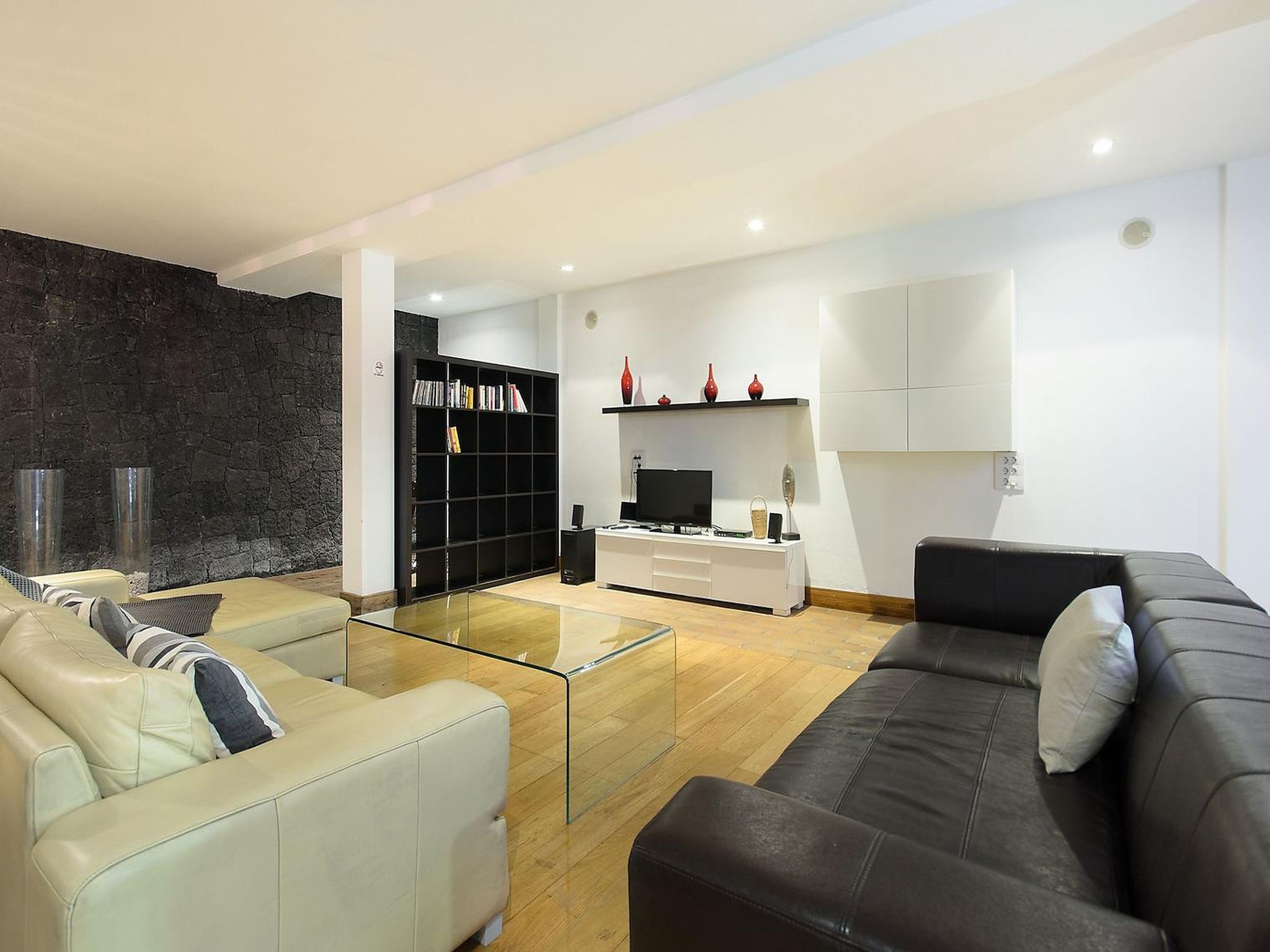   Villa B