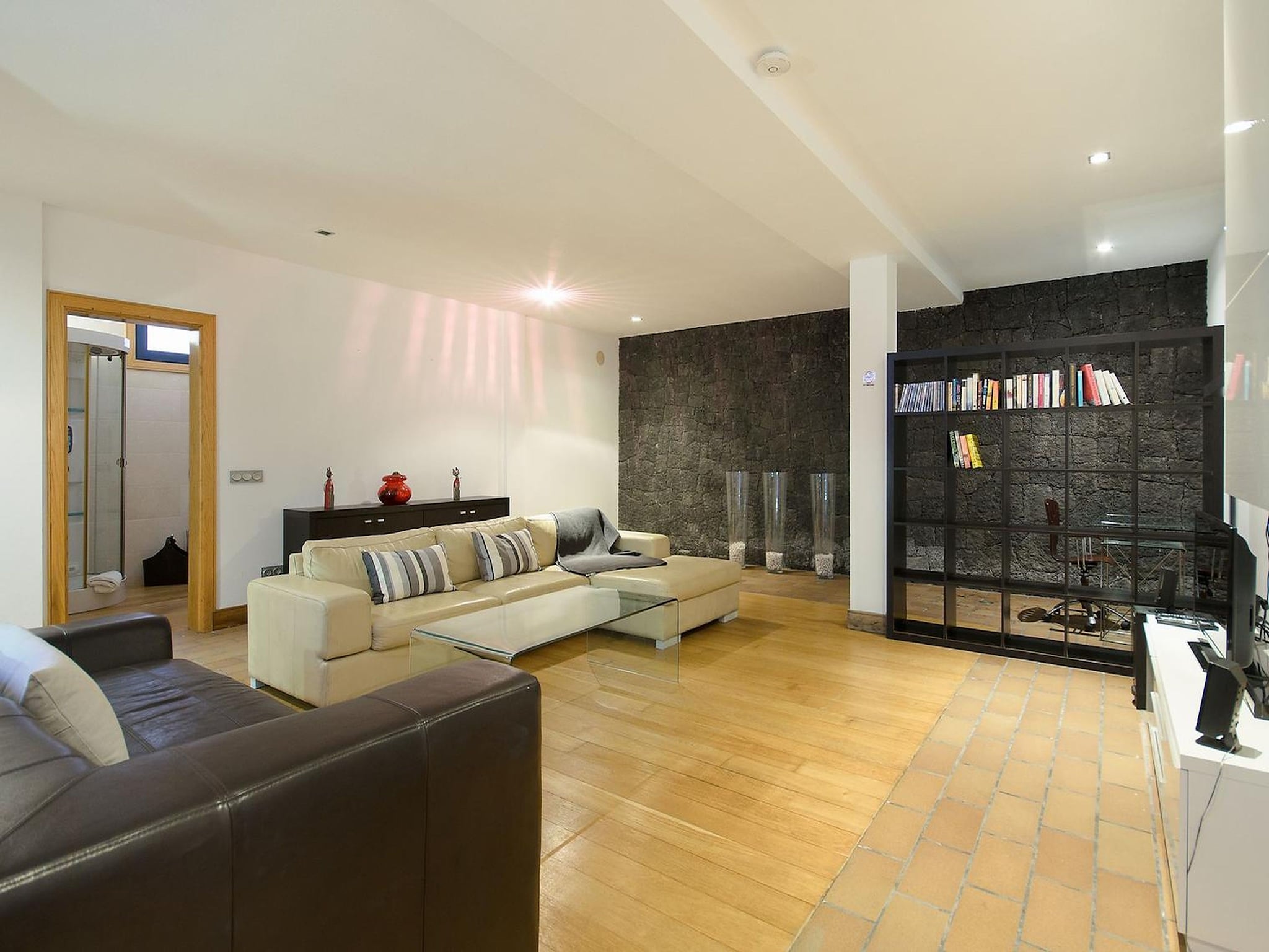   Villa B