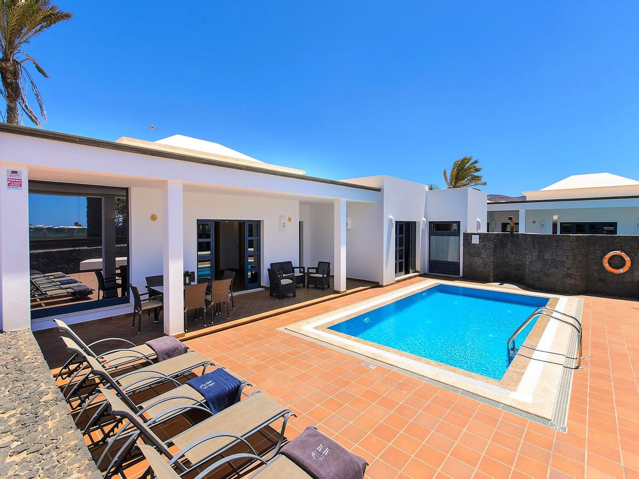   Villa B
