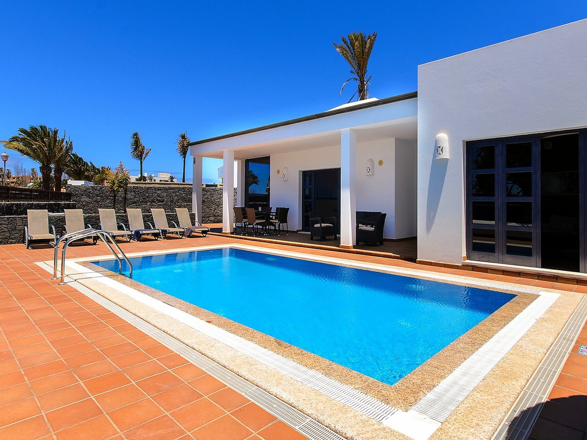   Villa B