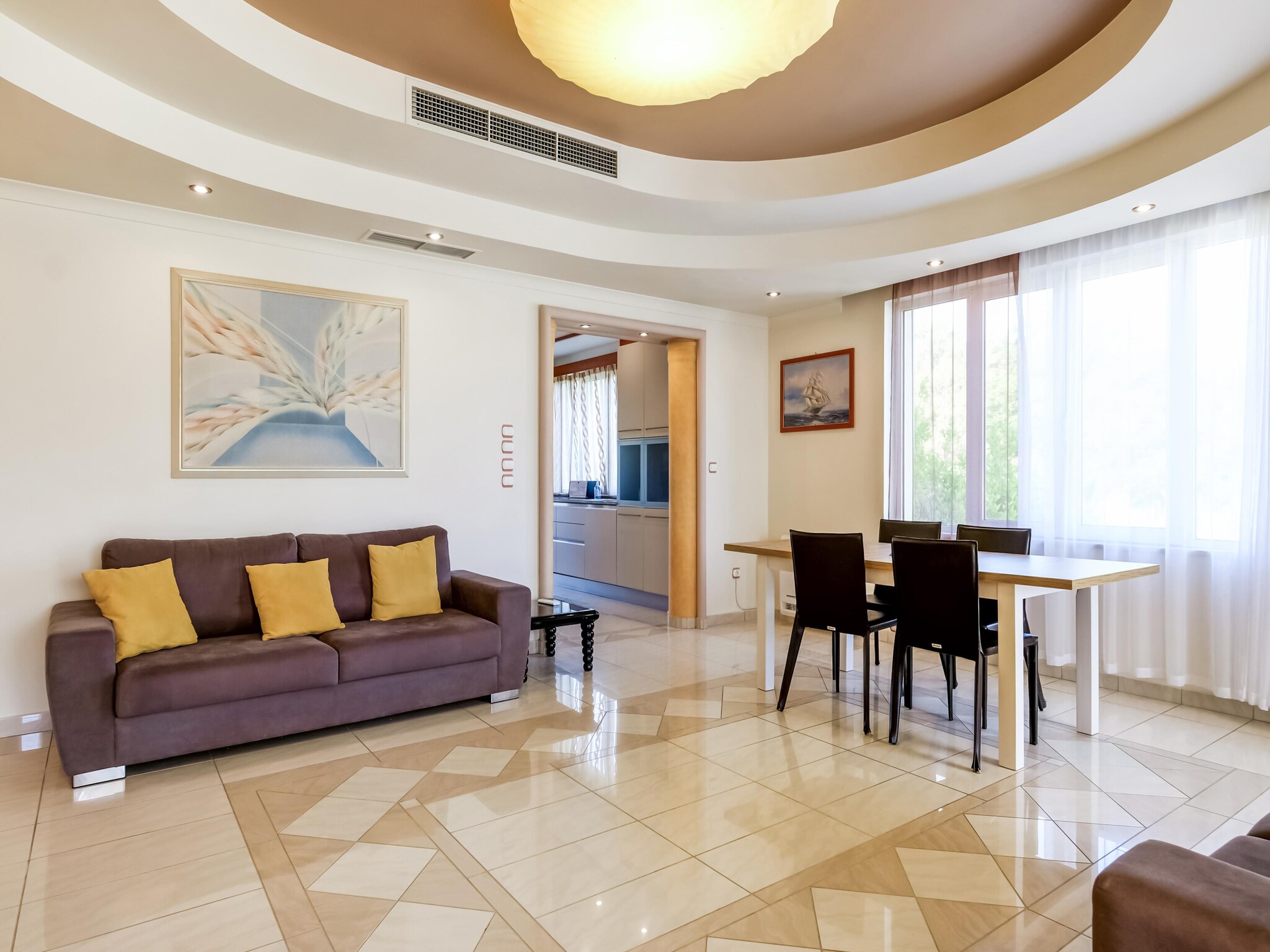   Louis Luxury Villa