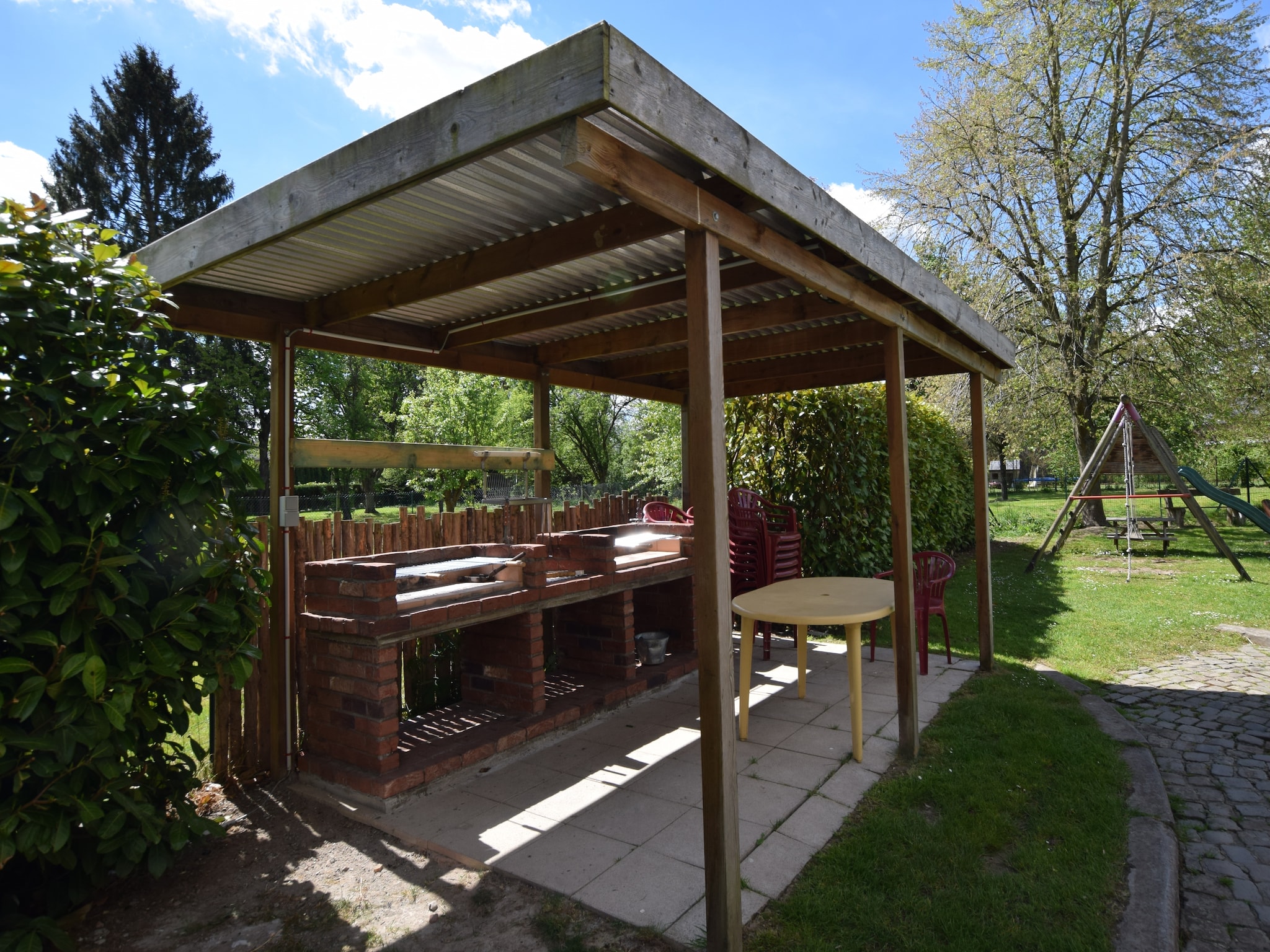   La petite ferme du noyer
