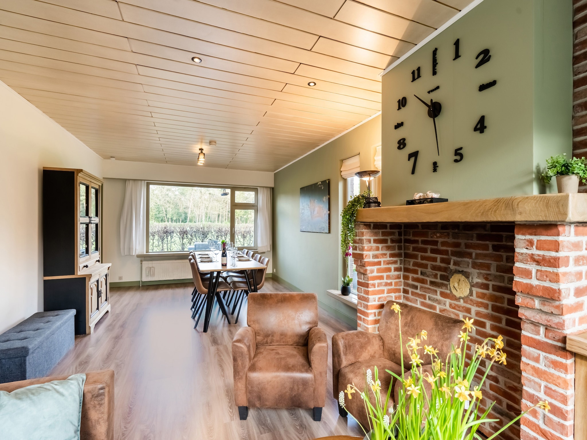   Buiten Huis