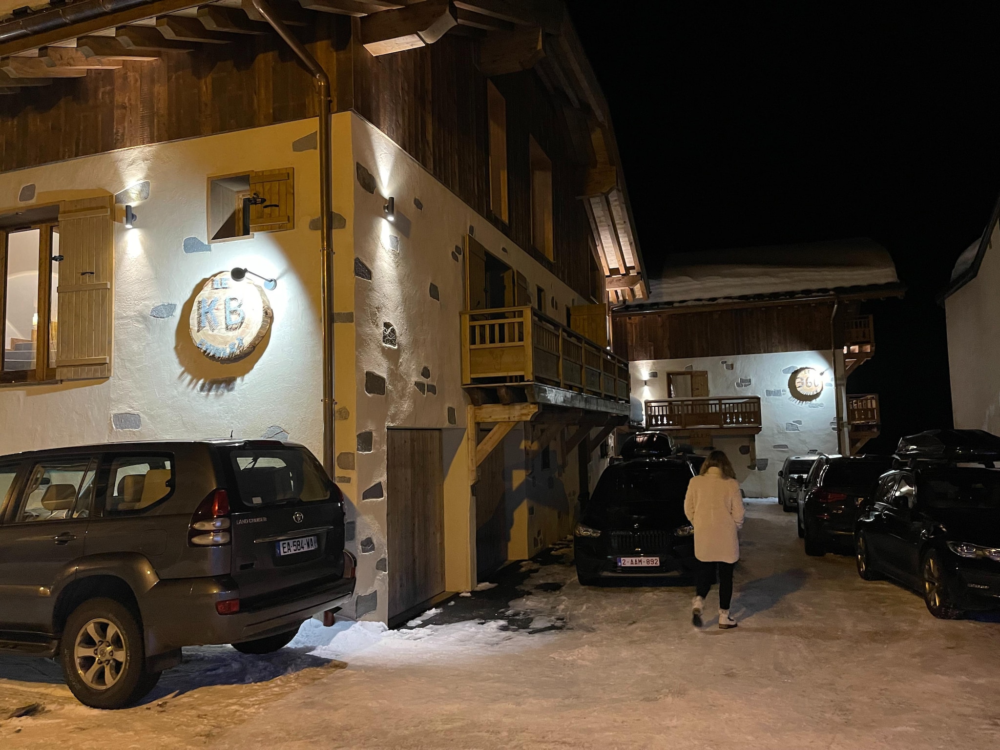   CHALET LE KB