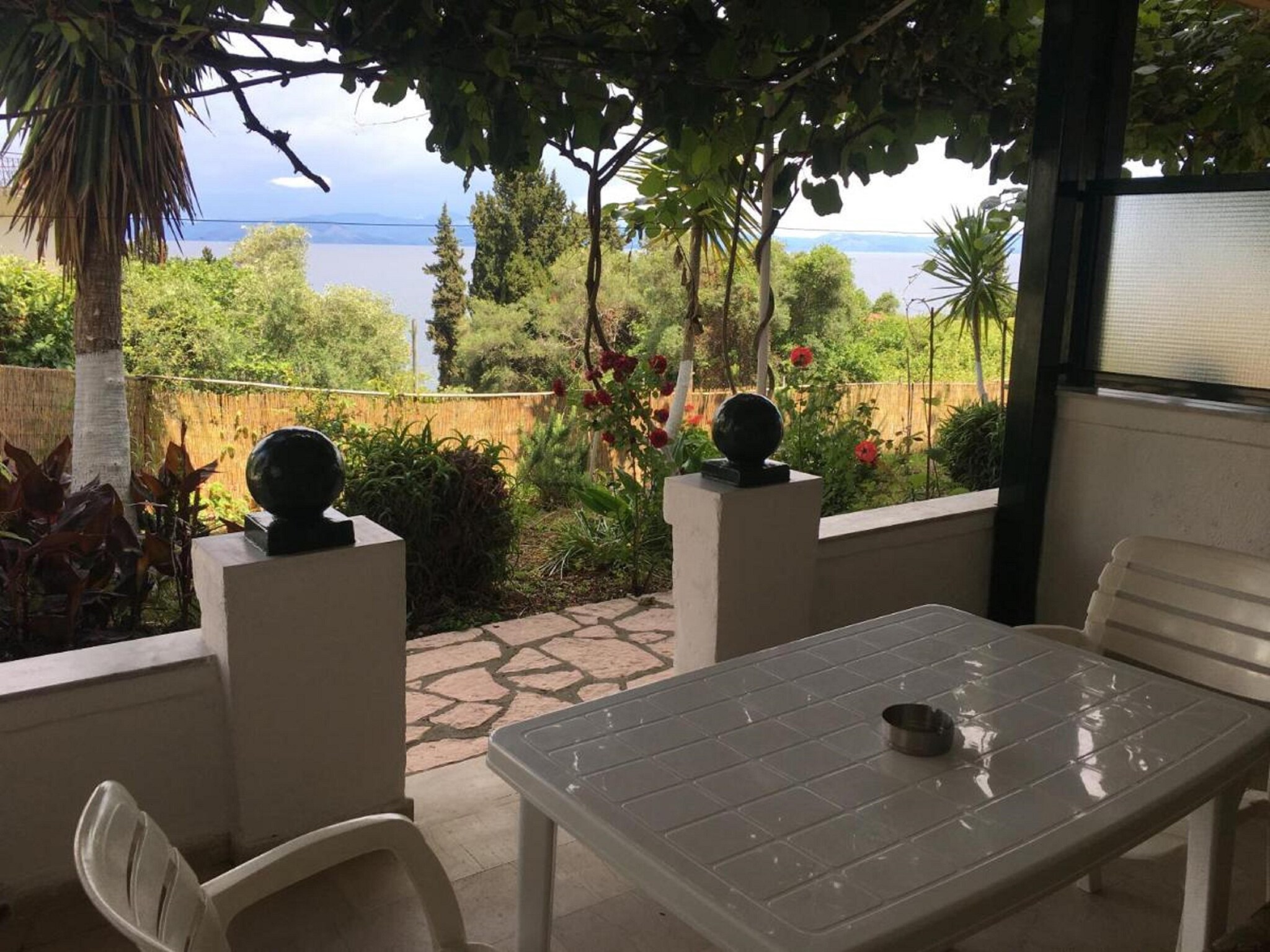 Lomahuoneisto Andromaches Apartments Apartment C