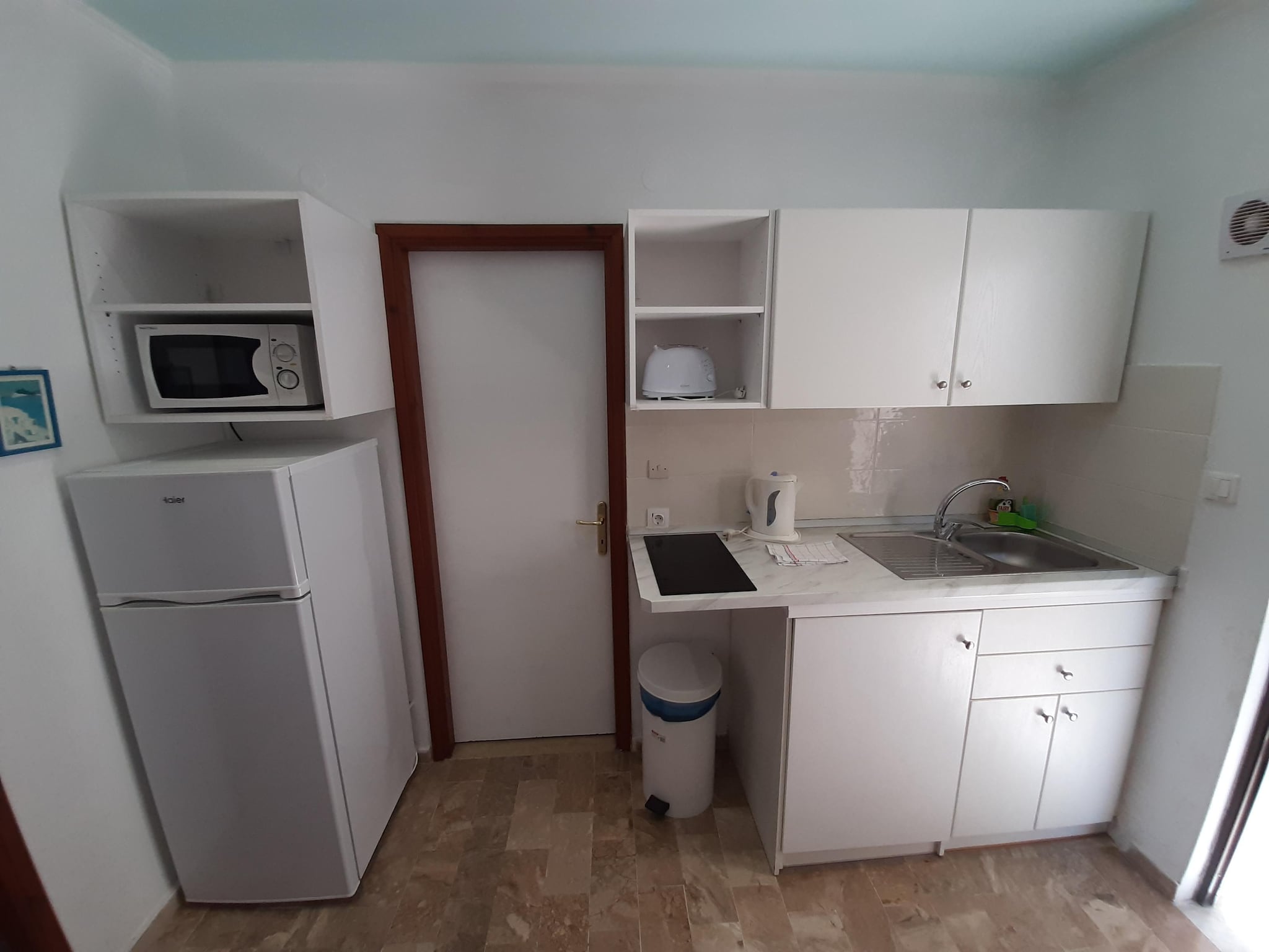 Lomahuoneisto Andromaches Apartments Apartment C