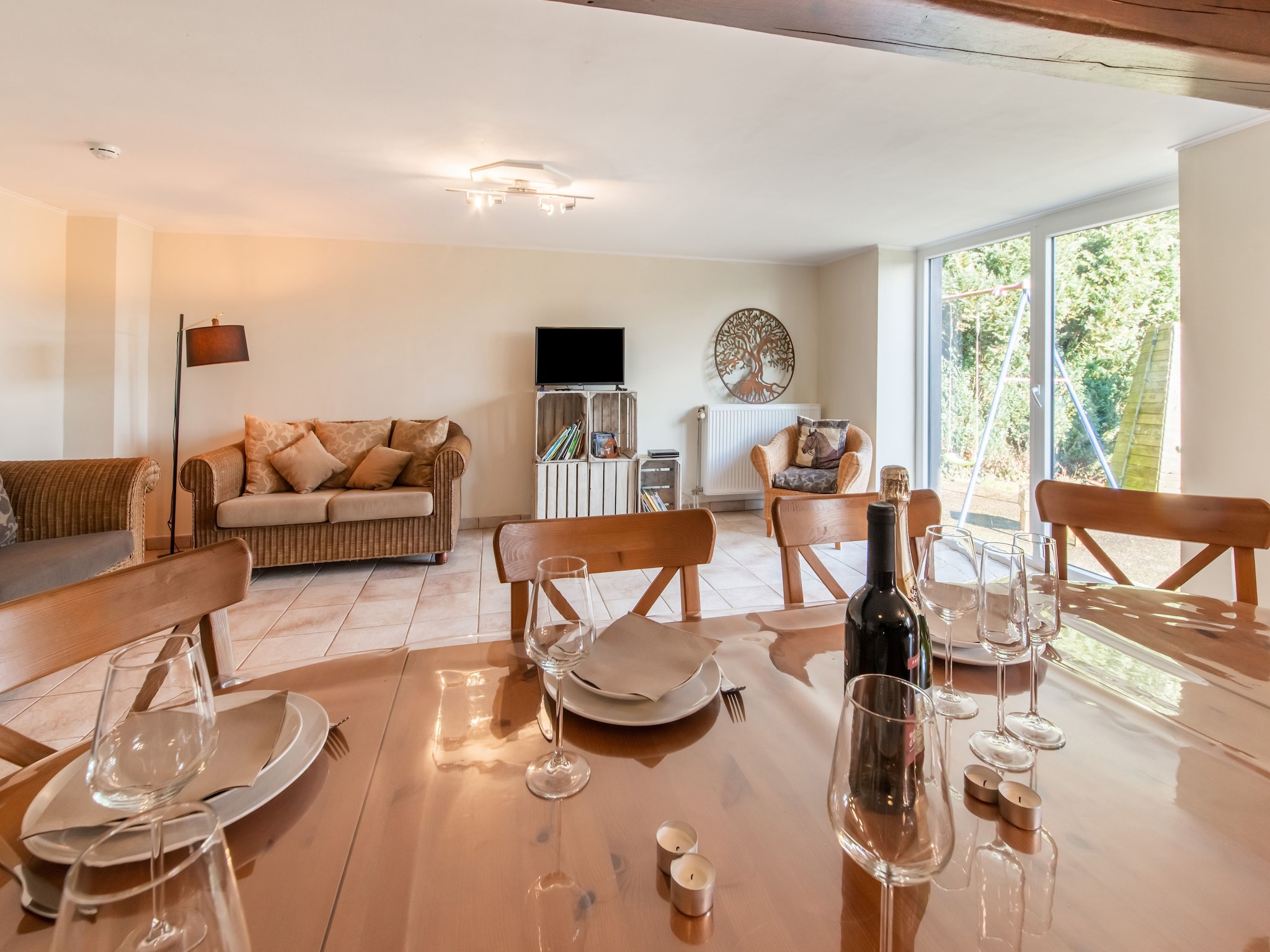   Charmante maison de vacances  pour 8 adultes Au va