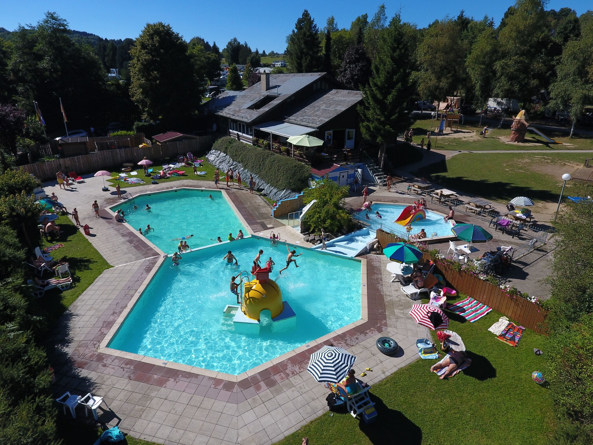 Vakantiehuis Camping Petite Suisse 2
