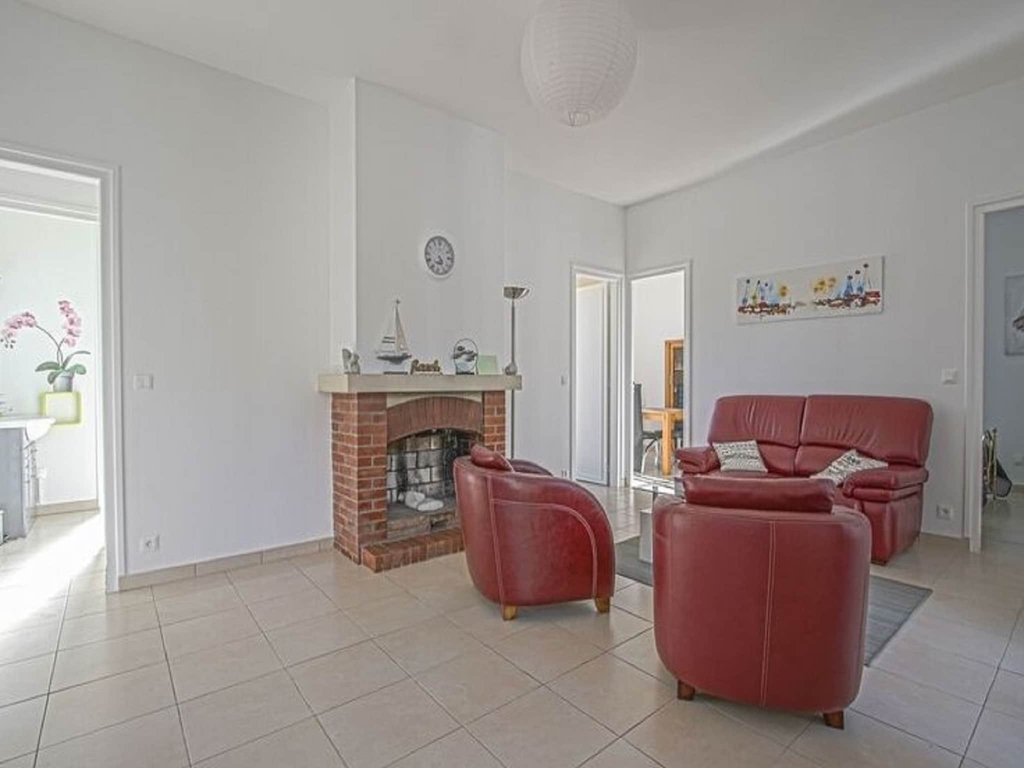   GUYBERNINE MAISON