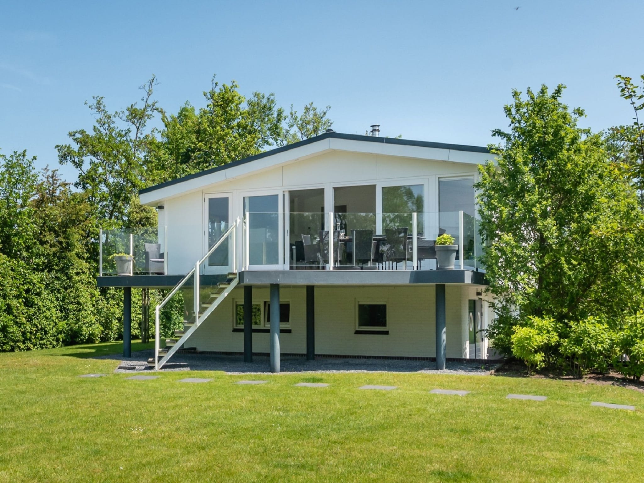   Waterhoenlaan 8