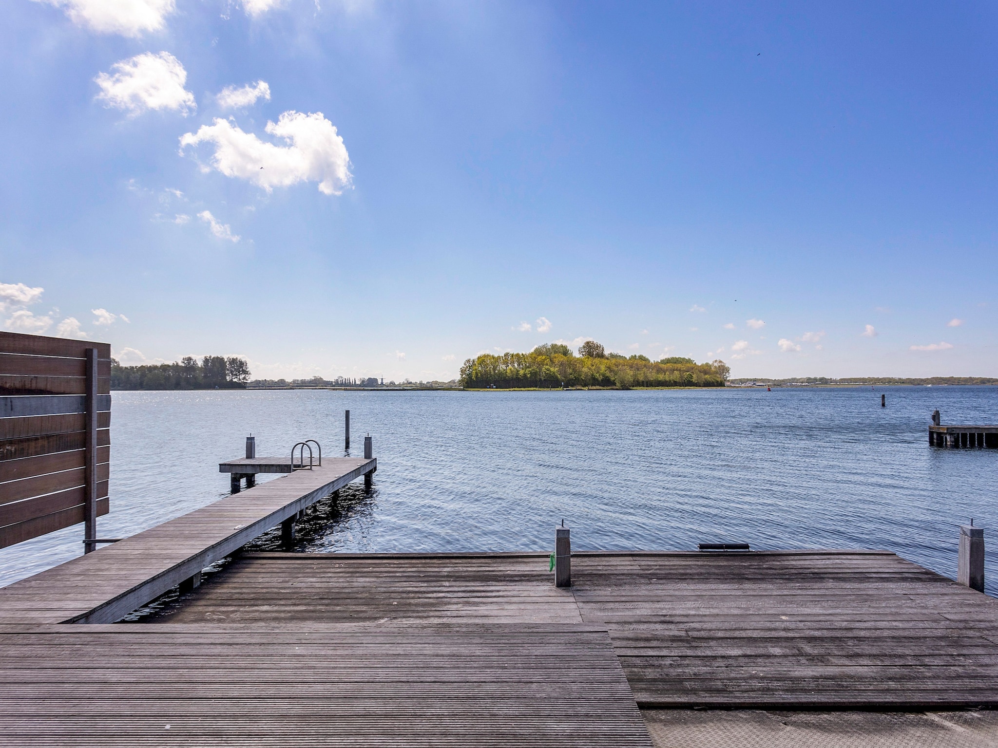   Waterhoenlaan 8