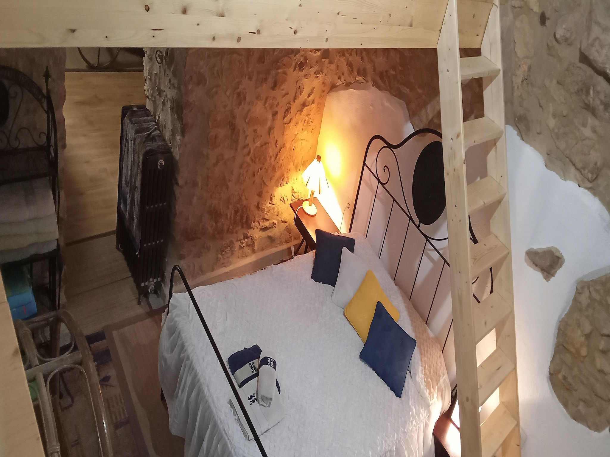   Les Corts de CAL VIRREI