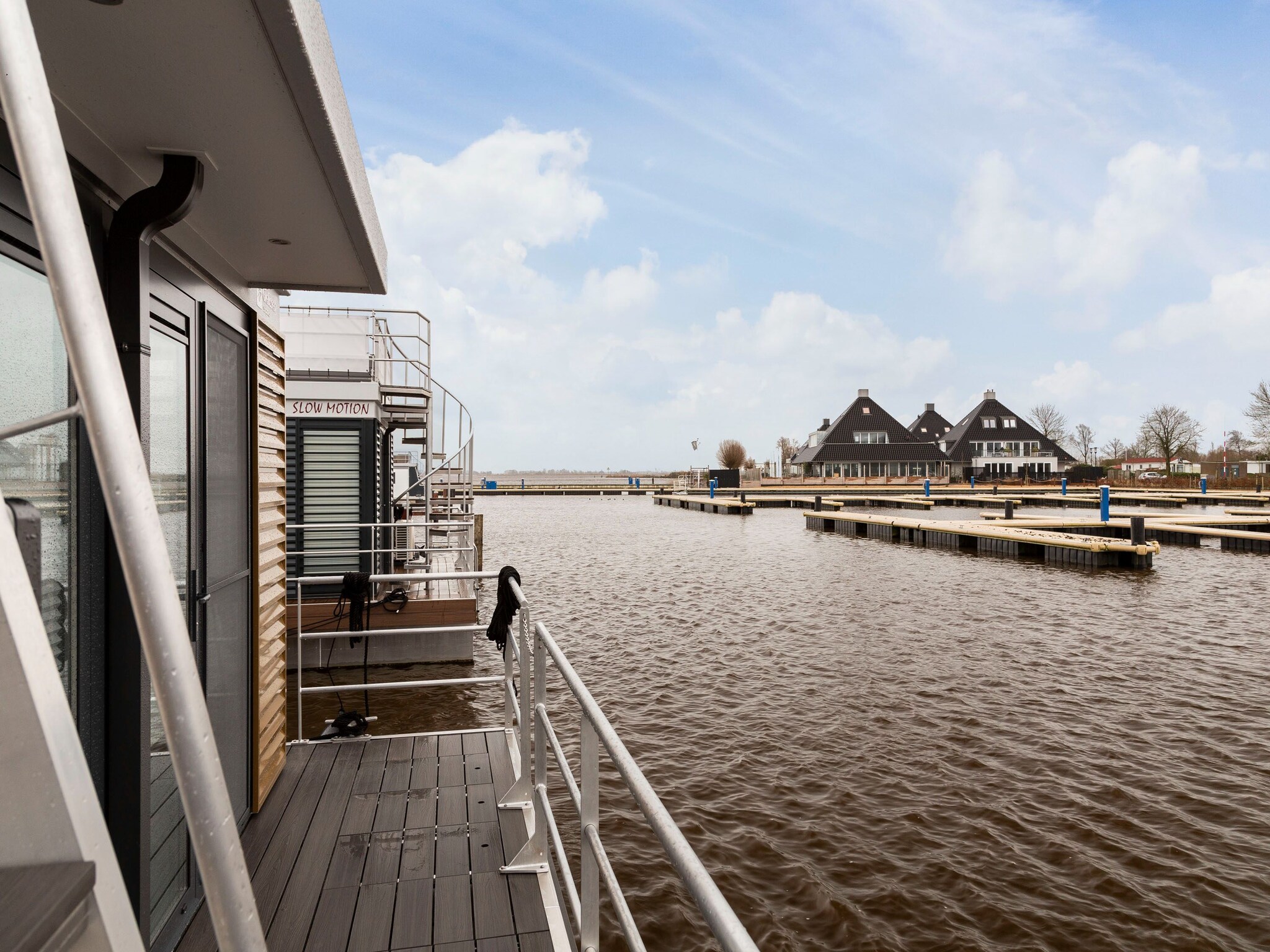   Houseboat Elysium met dakterras