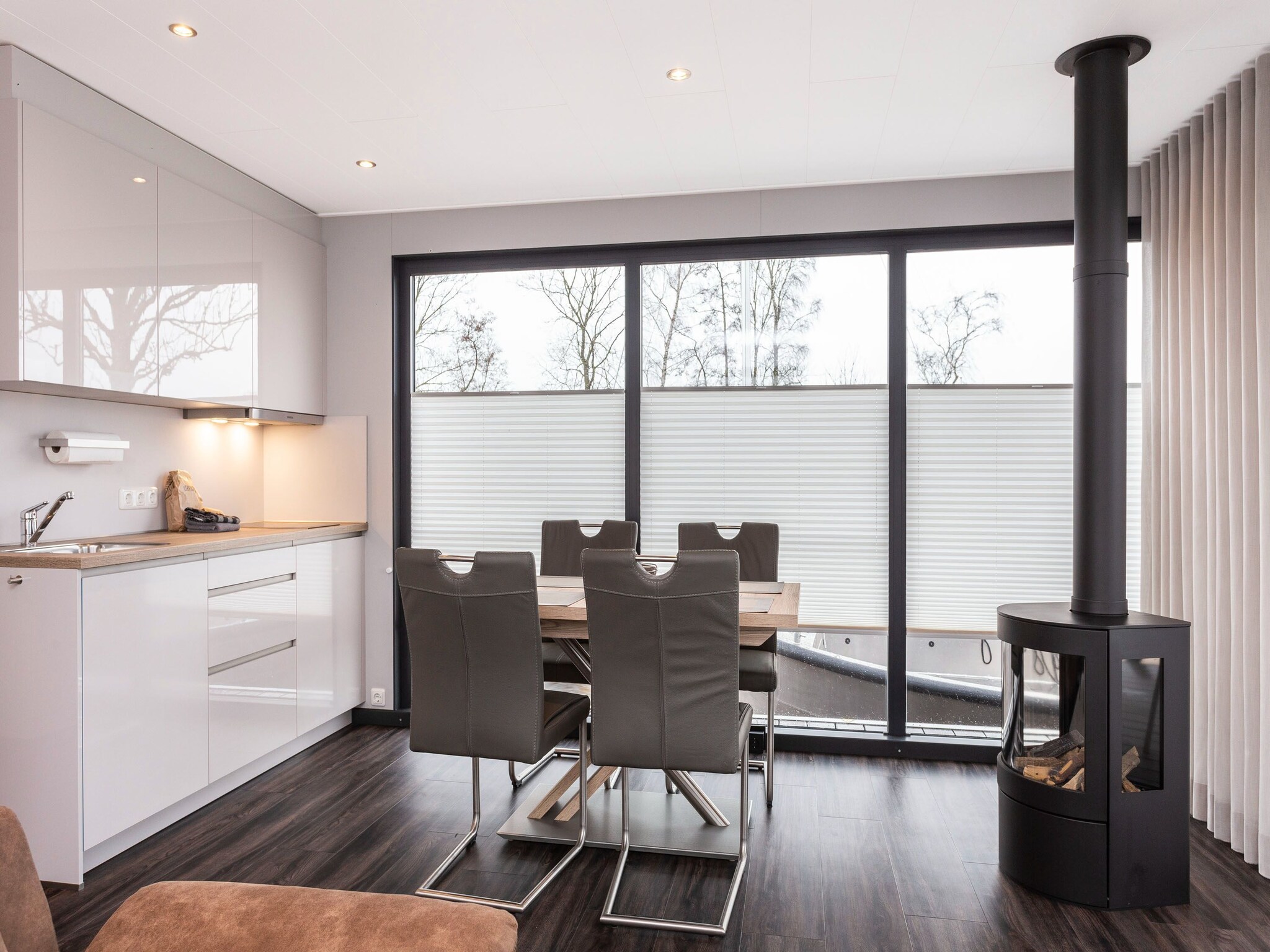   Houseboat Elysium met dakterras