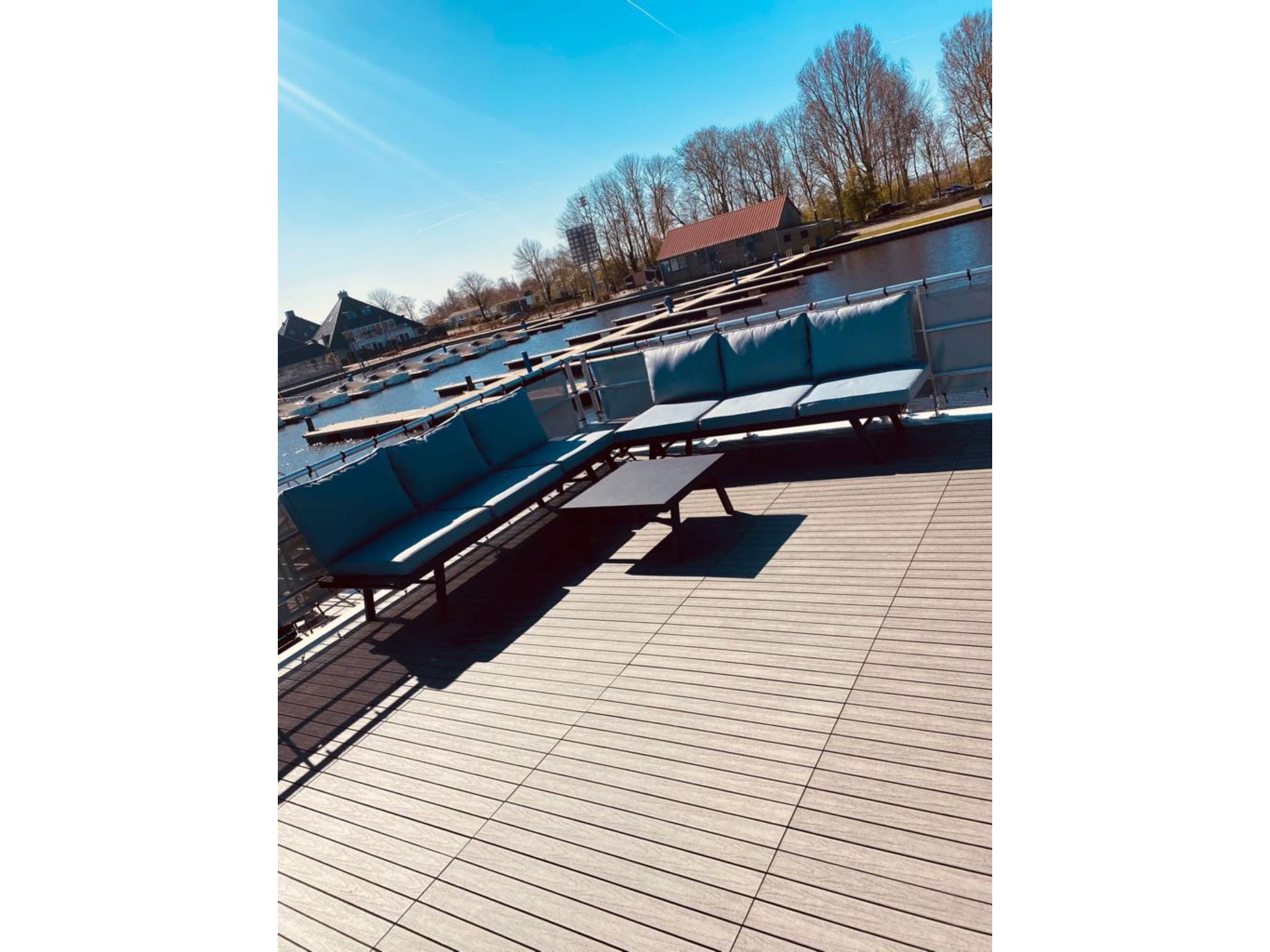   Houseboat Elysium met dakterras
