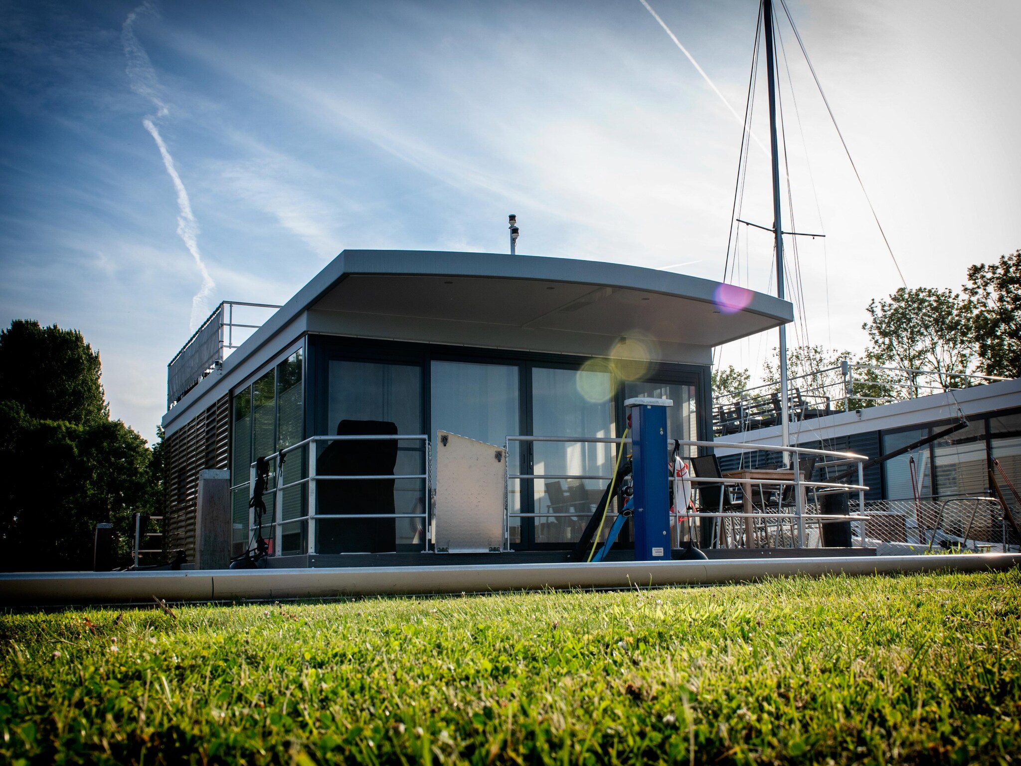   Houseboat Elysium met dakterras