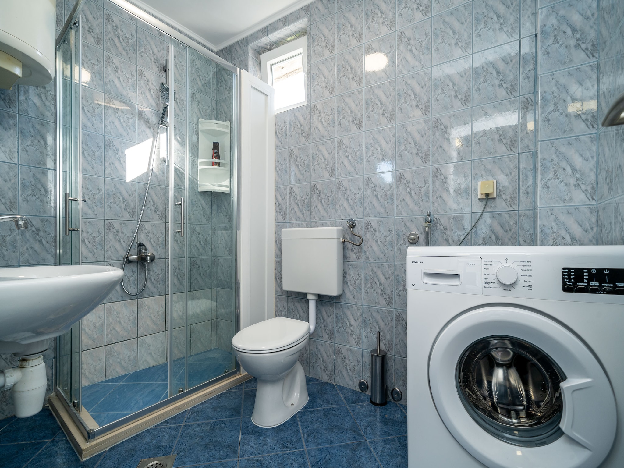 Apartmá Apartment & Rooms Alan - Double Room with Shared B