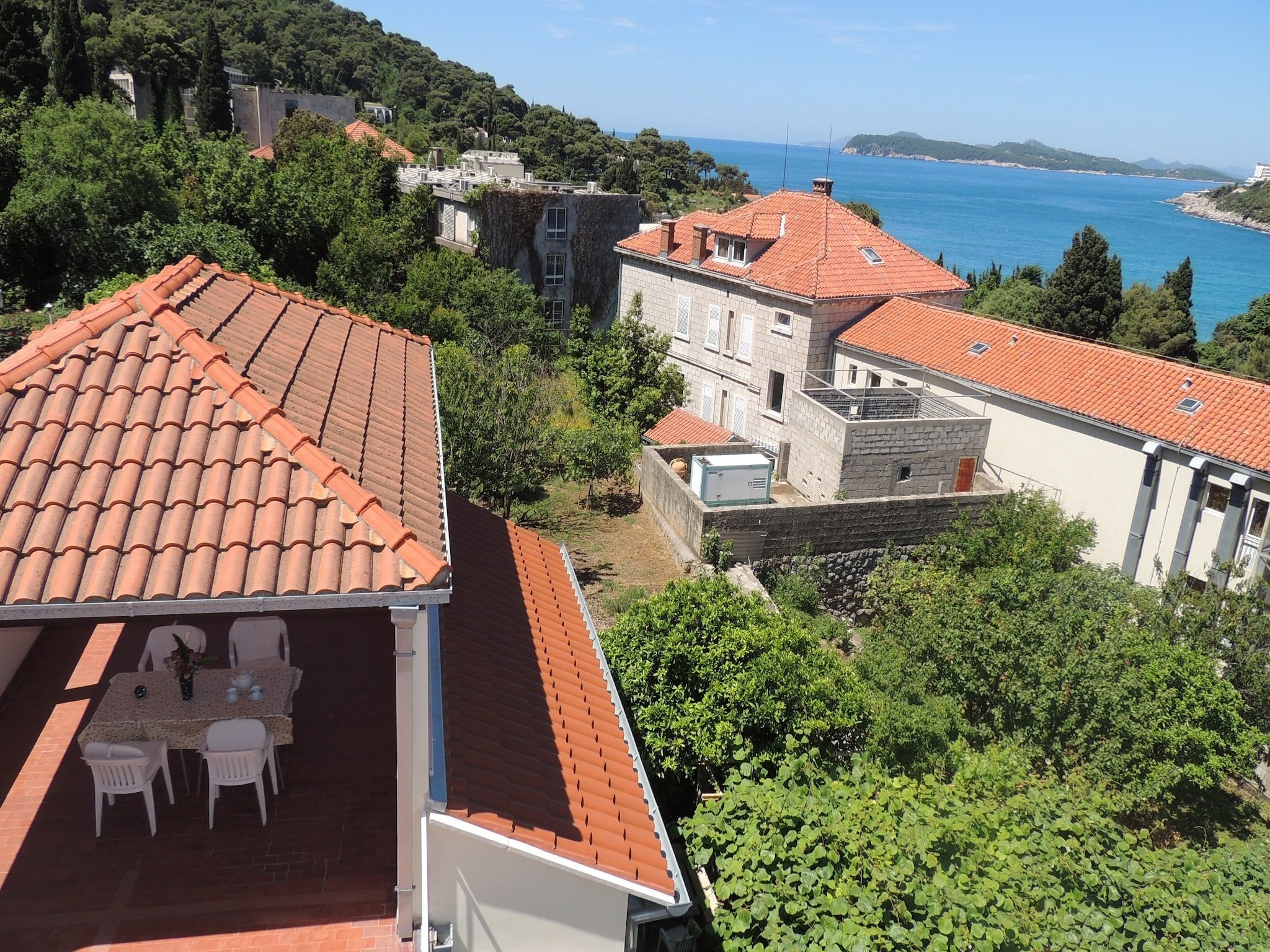 Apartmá Villa Hortenzia -  Three-Bedroom Apartment with Te