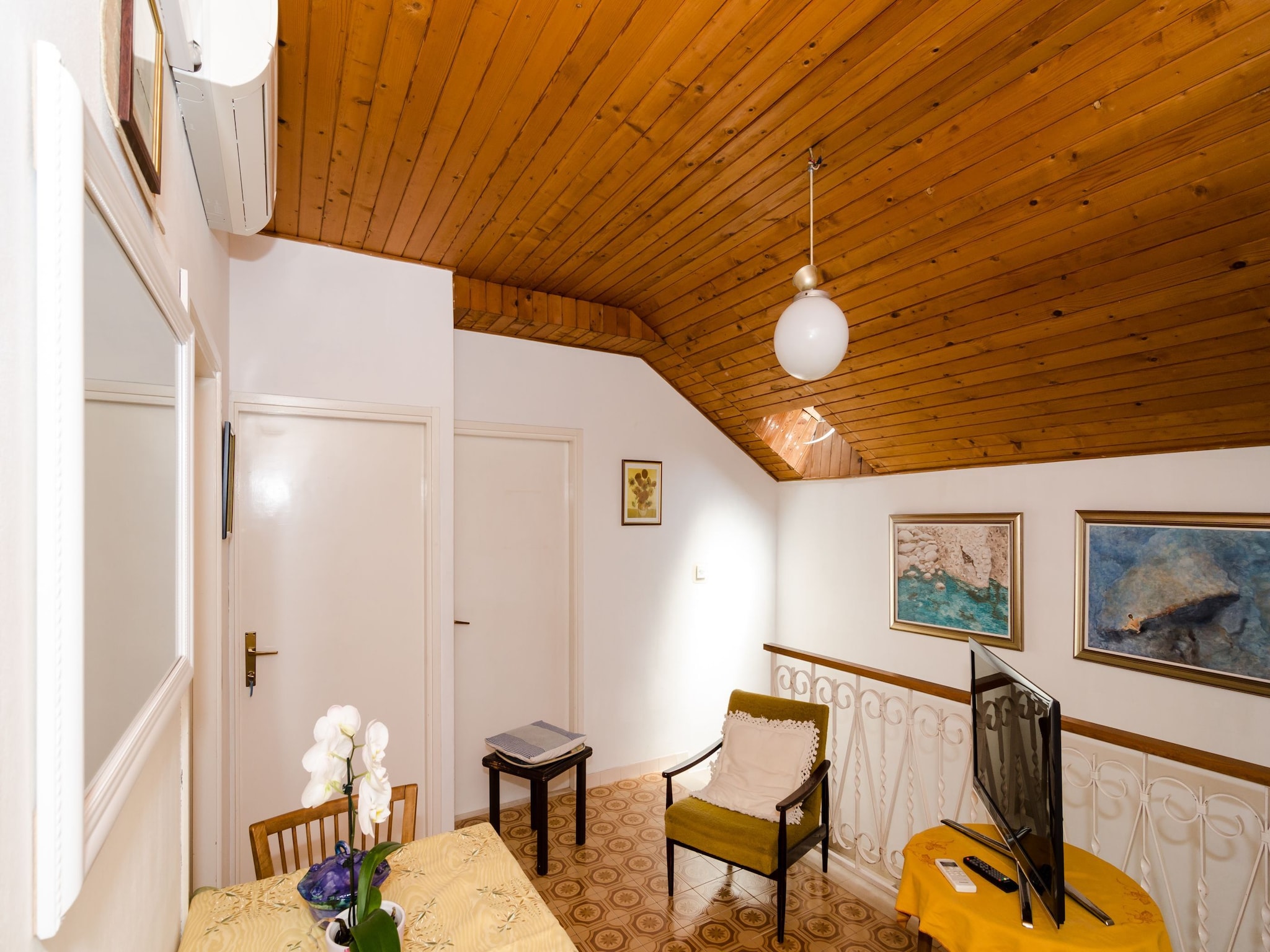 Apartmá Villa Hortenzia -  Three-Bedroom Apartment with Te