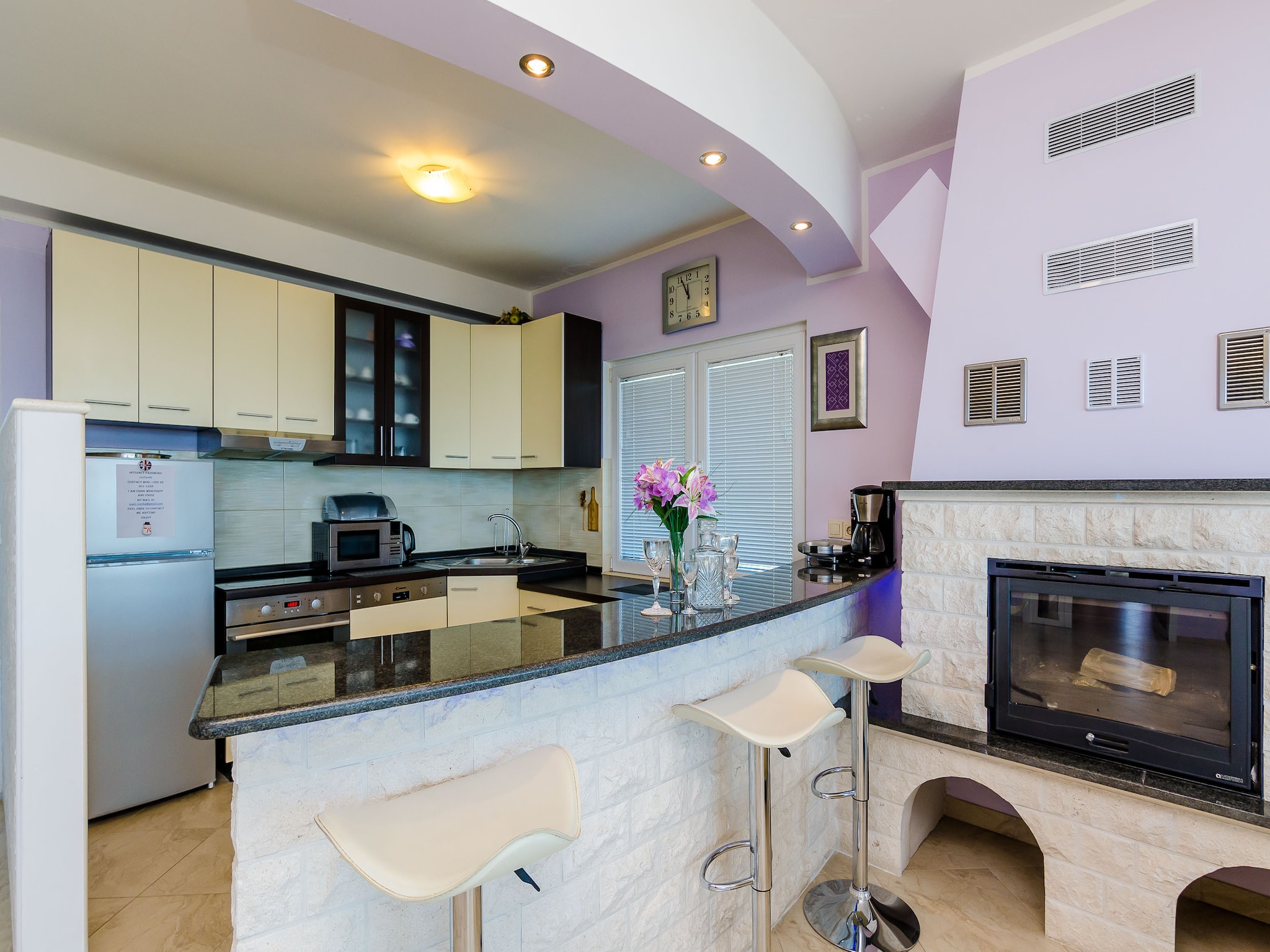 Lomatalo Villa Mateo - Three Bedroom Apartment with Terrace