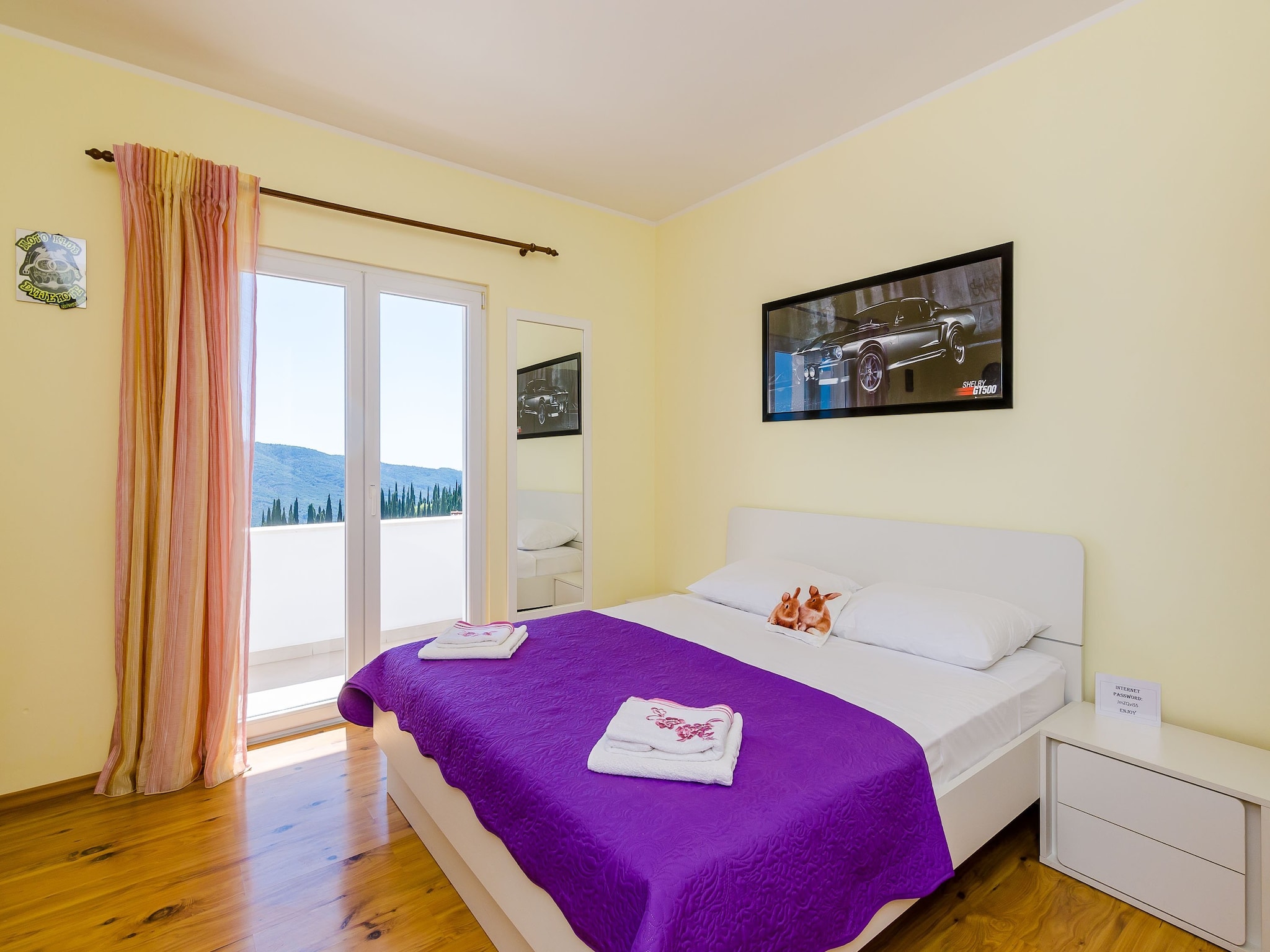 Lomatalo Villa Mateo - Three Bedroom Apartment with Terrace