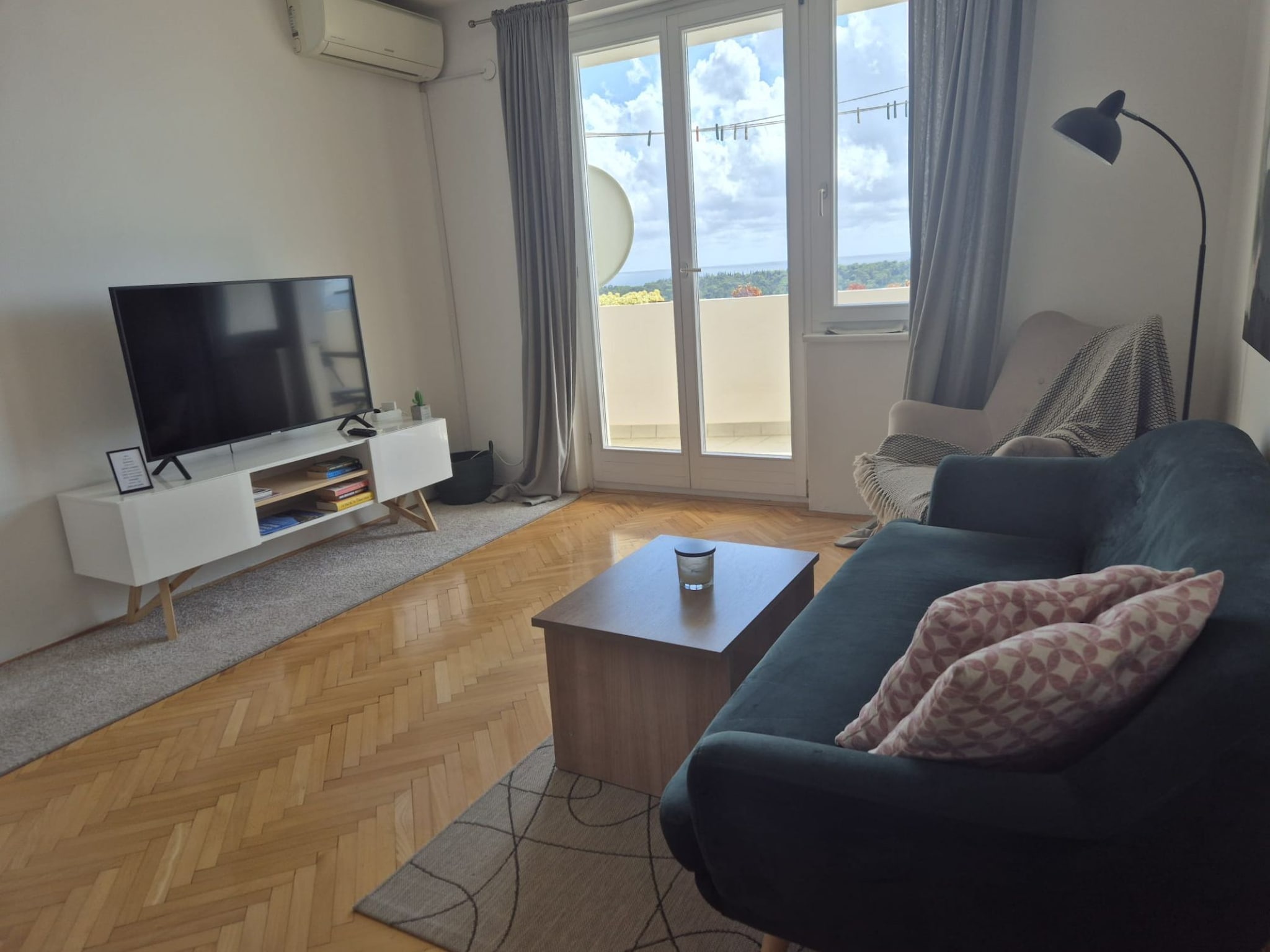 Apartmá Apartment Mia - Two-Bedroom Apartment with Balcony