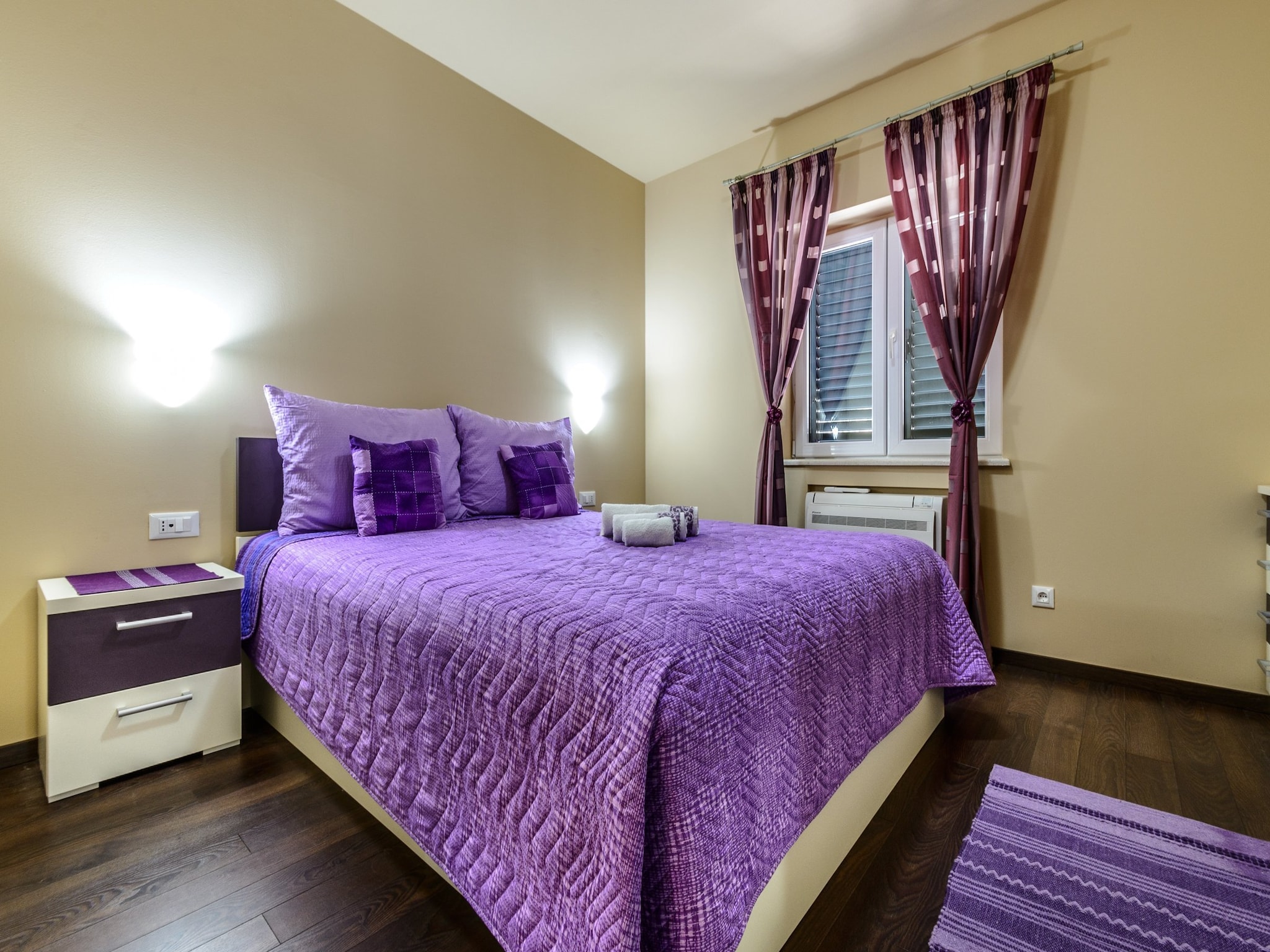 Dům Villa Pave - Six-Bedroom Villa with Terrace and Sw