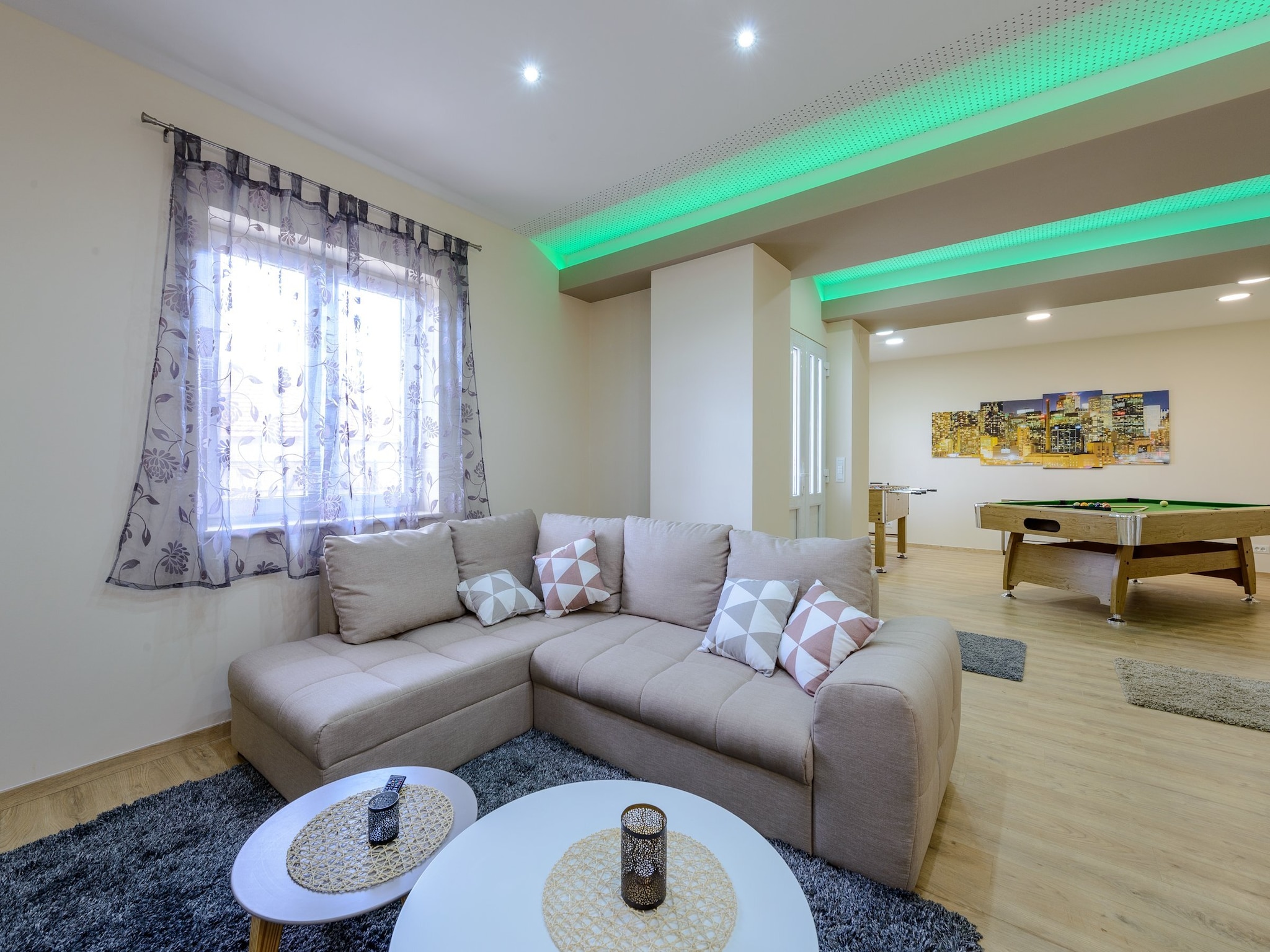 Dům Villa Pave - Six-Bedroom Villa with Terrace and Sw