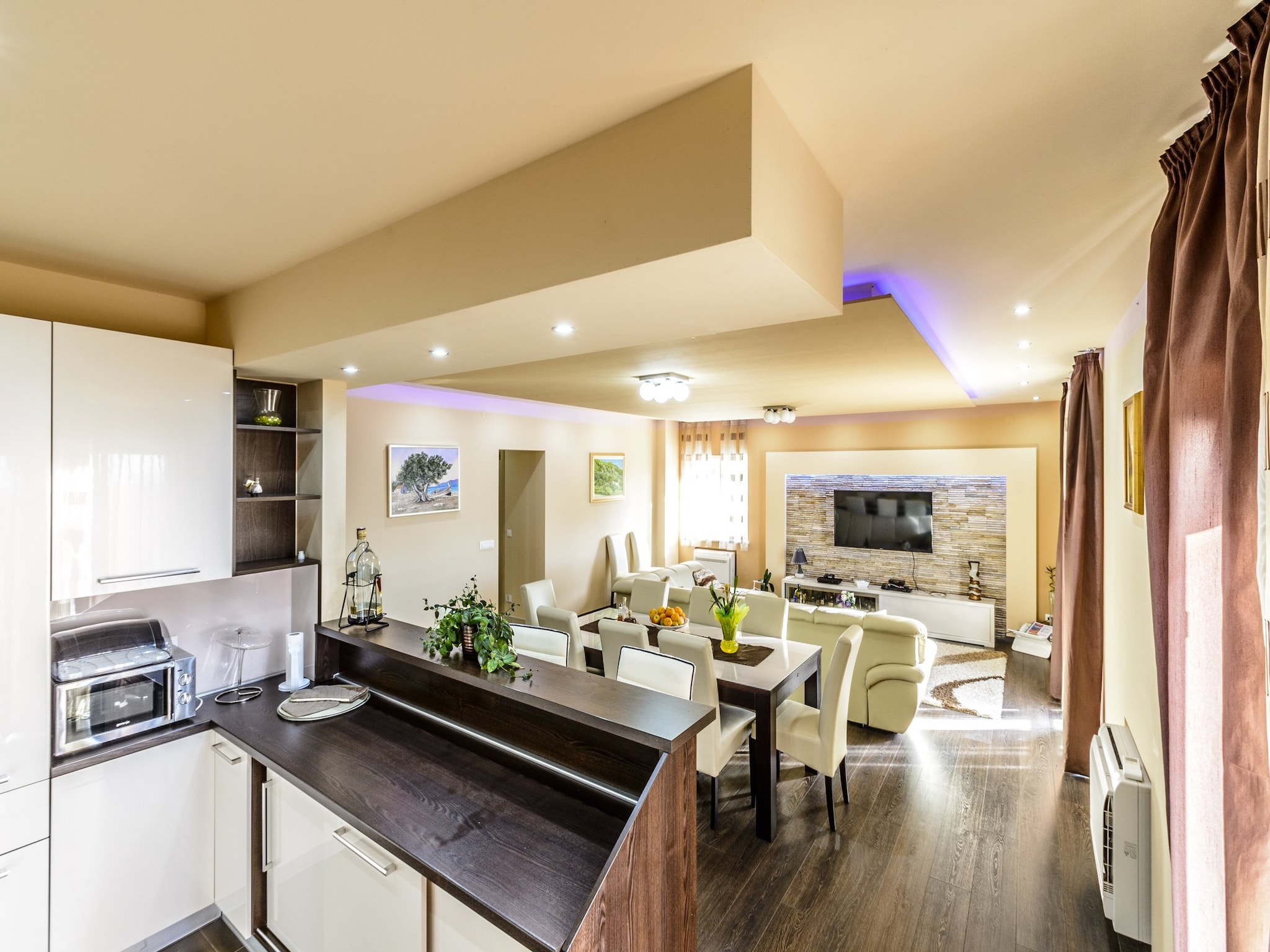 Dům Villa Pave - Six-Bedroom Villa with Terrace and Sw