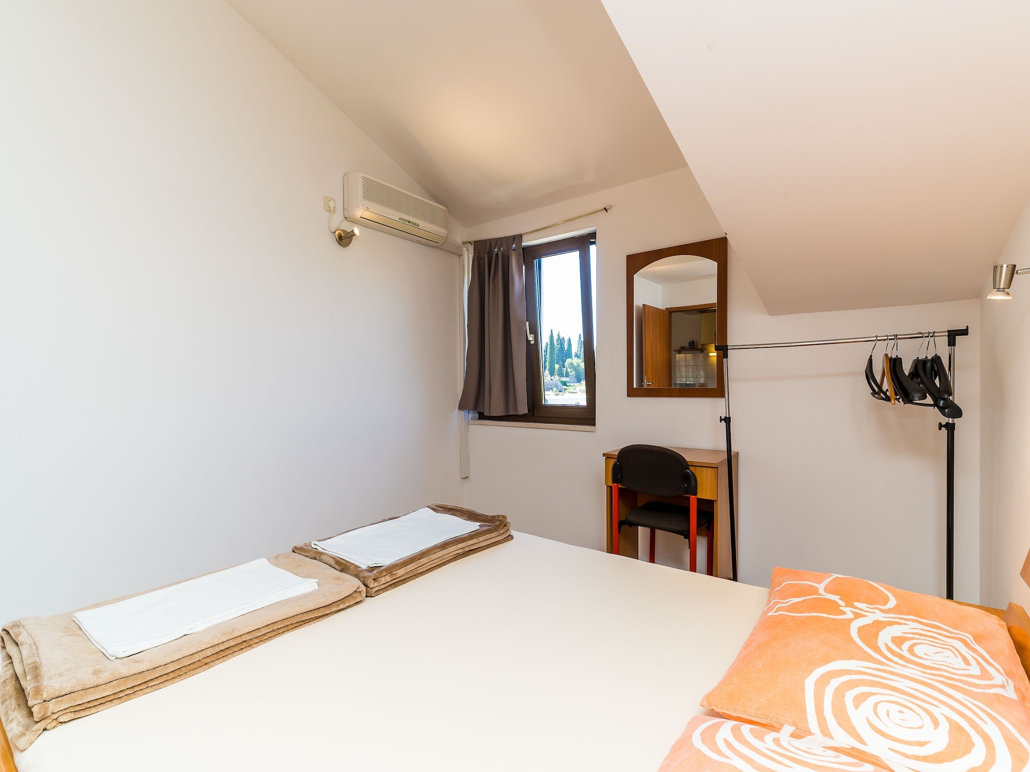 Apartmá Apartments Princ Hrvoje- One-Bedroom Apartment wit