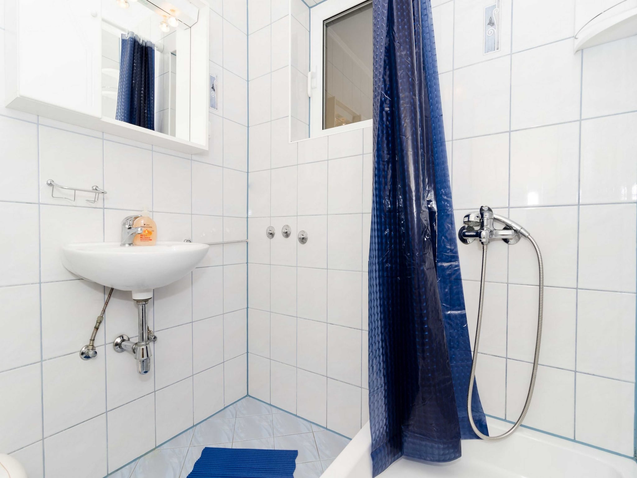 Apartmá Guest House Daniela - Double Room with Balcony and