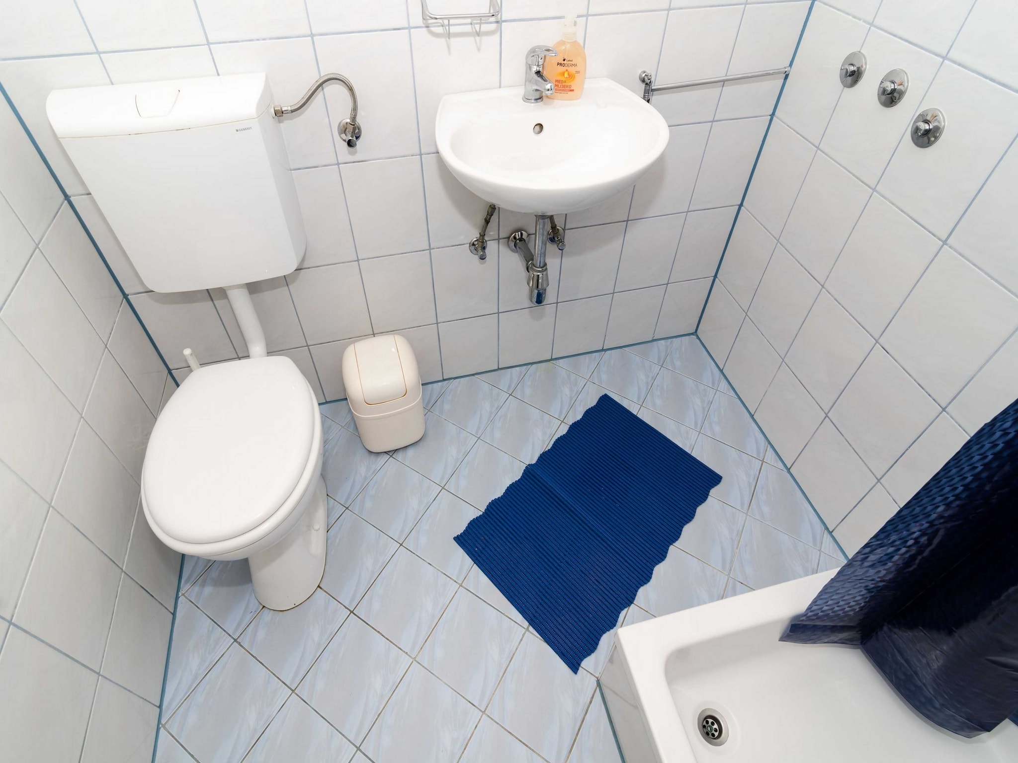 Apartmá Guest House Daniela - Double Room with Balcony and