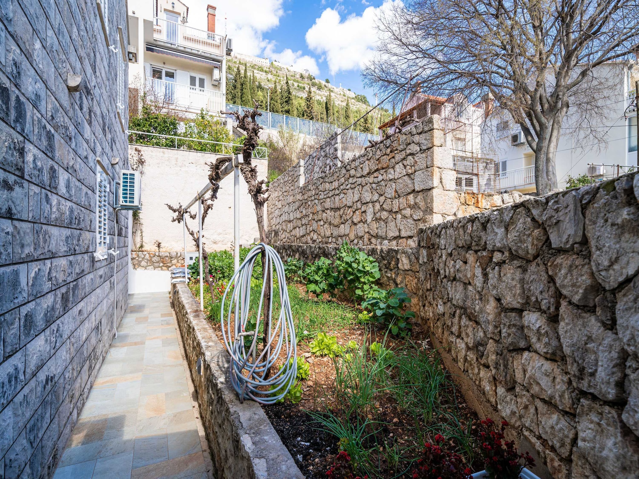 Apartmá Apartment Debos - One-Bedroom Apartment with Balco