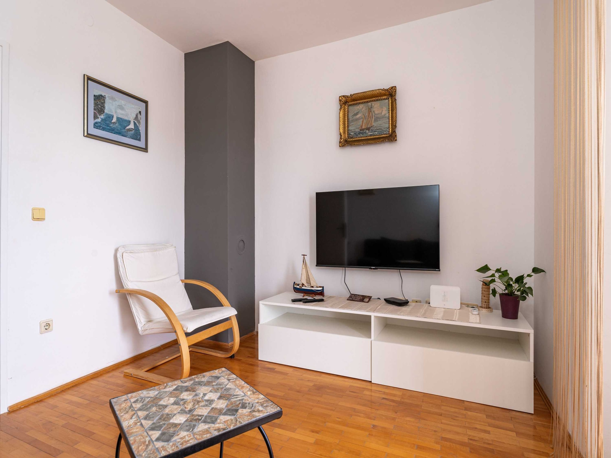 Apartmá Apartment Marisol - One Bedroom Apartment with Bal