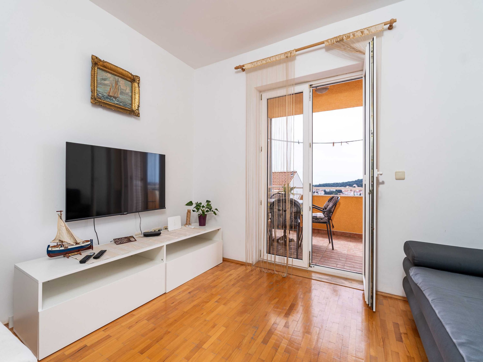 Apartmá Apartment Marisol - One Bedroom Apartment with Bal