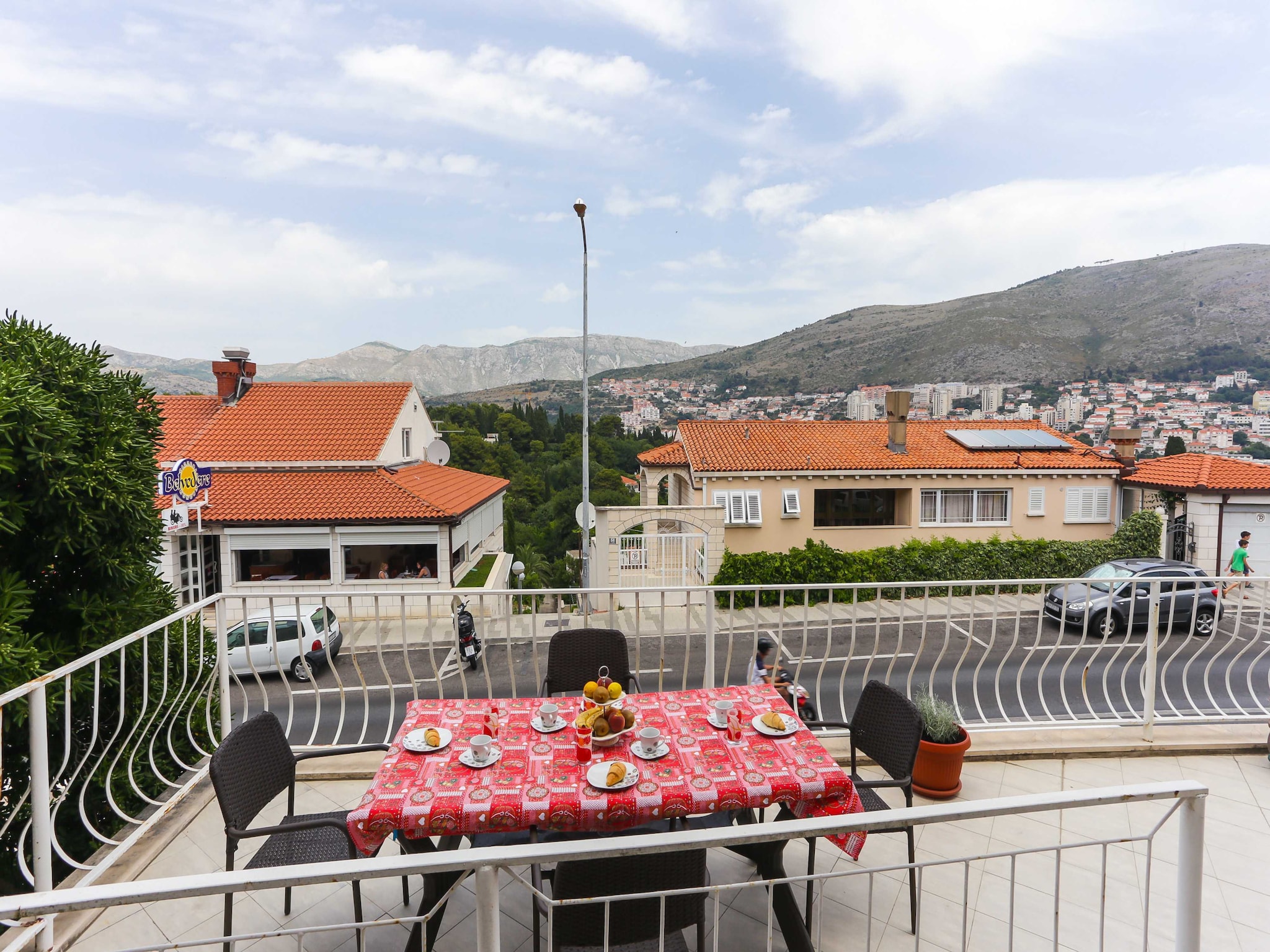 Apartmá Apartments Sisic - Two Bedroom Apartment with Terr