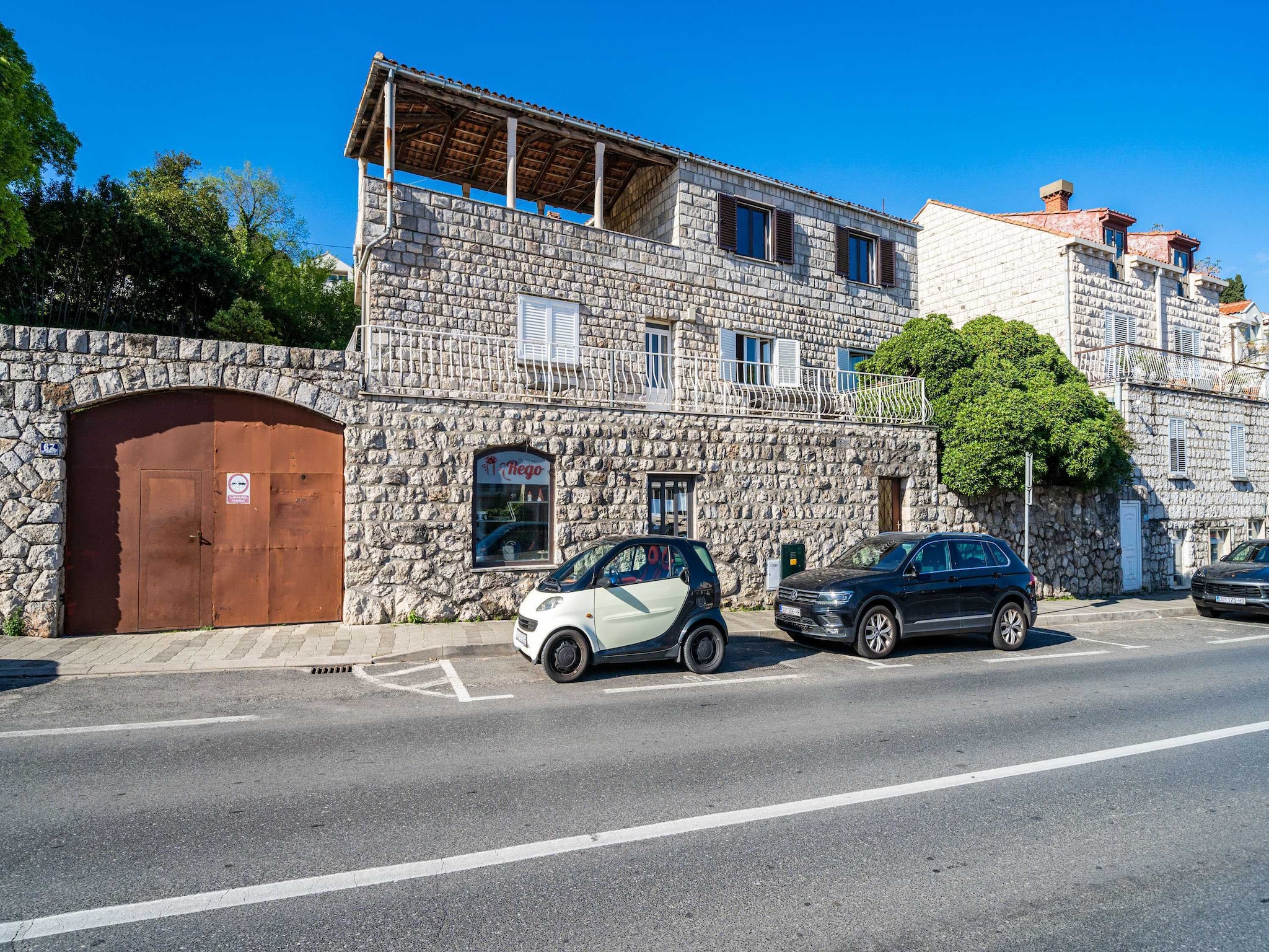 Apartmá Apartments Sisic - Two Bedroom Apartment with Terr