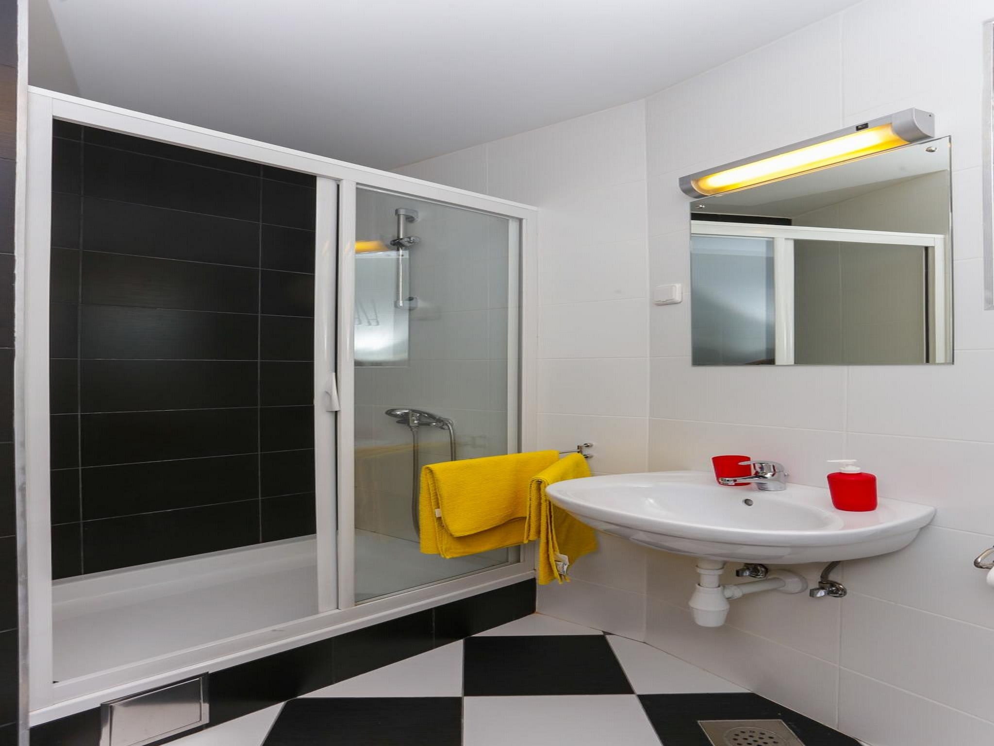 Apartmá Apartments Sisic - One Bedroom Apartment with Terr