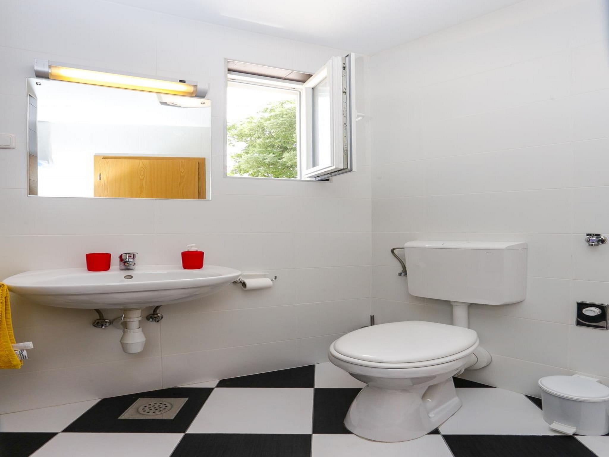 Apartmá Apartments Sisic - One Bedroom Apartment with Terr
